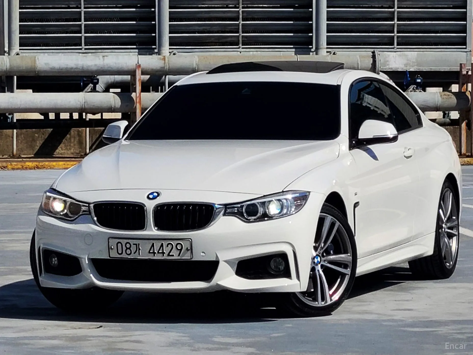 Series 4 (F32)
