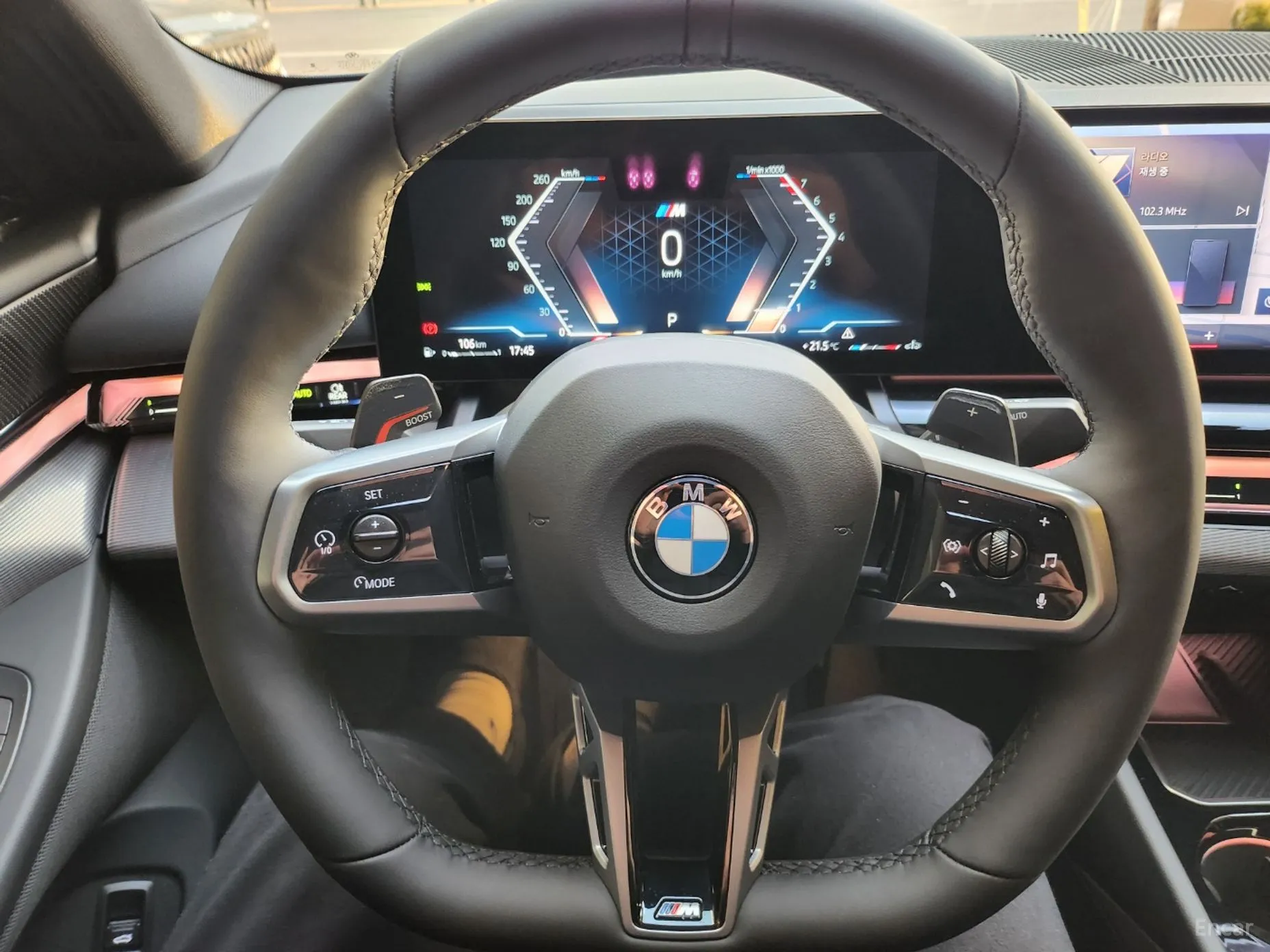 BMW 5 Series (G60) превью 5