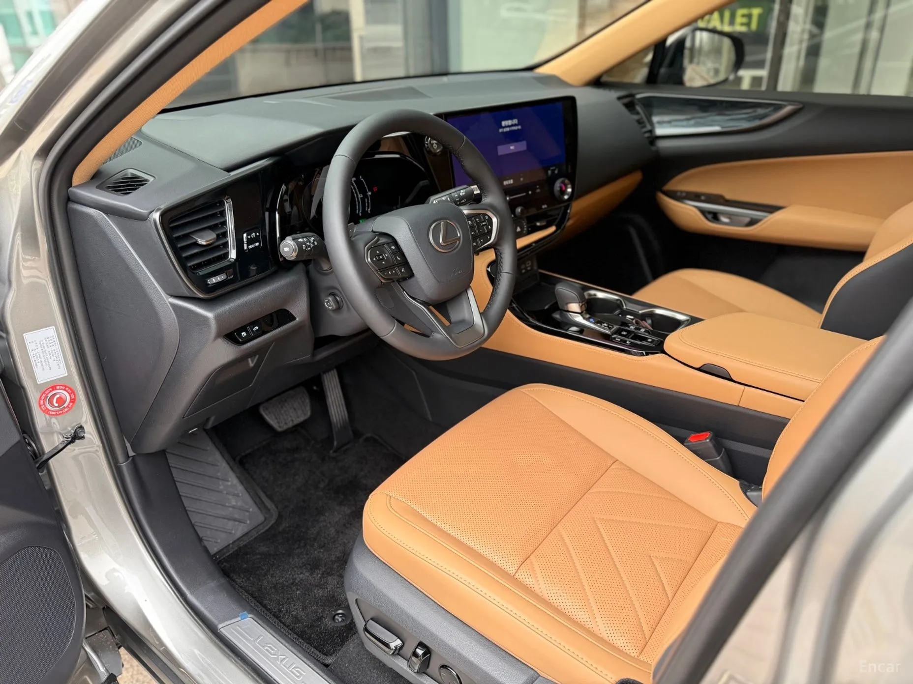 Lexus NX450h + 2nd Gen превью 12