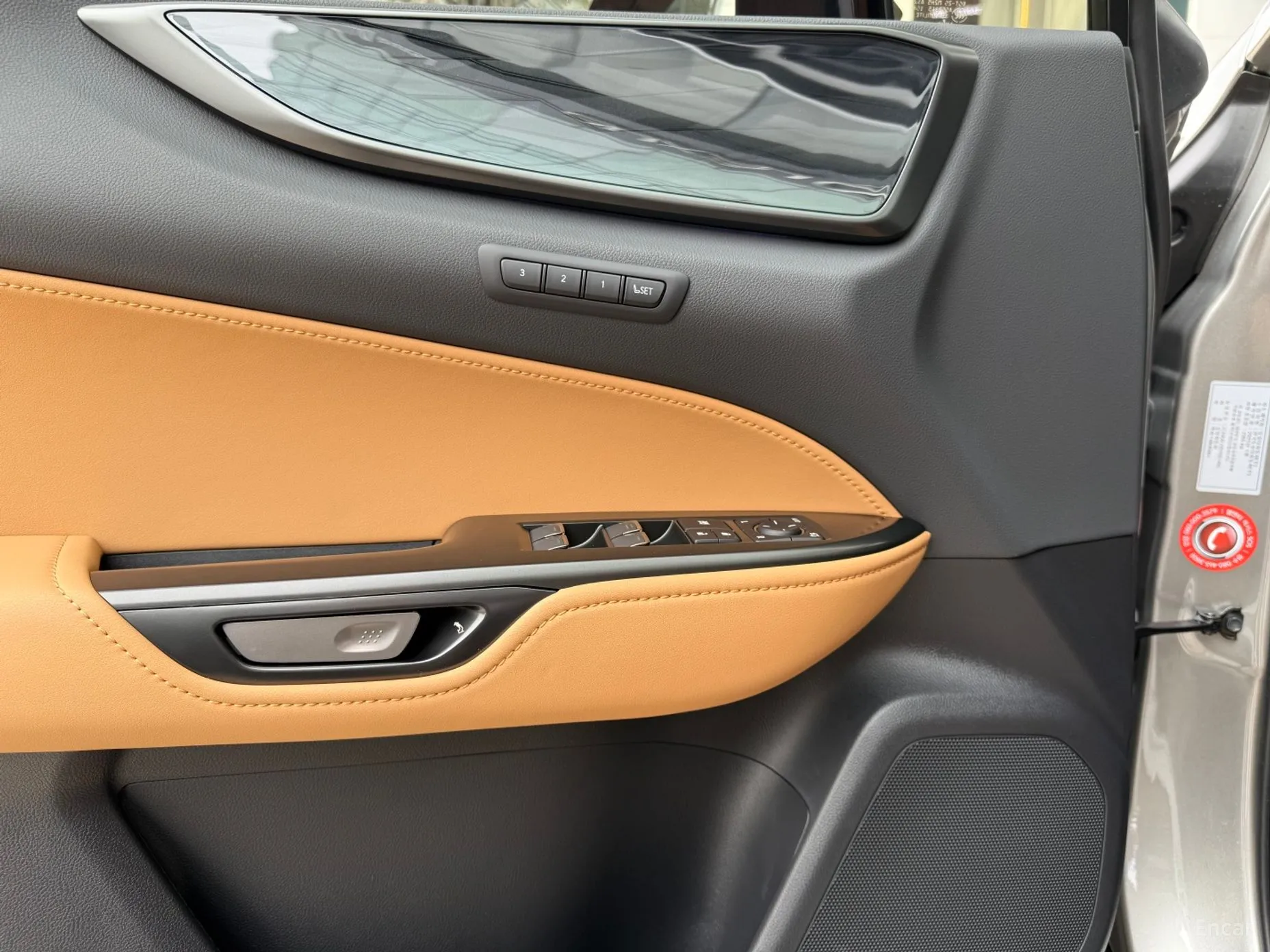 Lexus NX450h + 2nd Gen превью 15