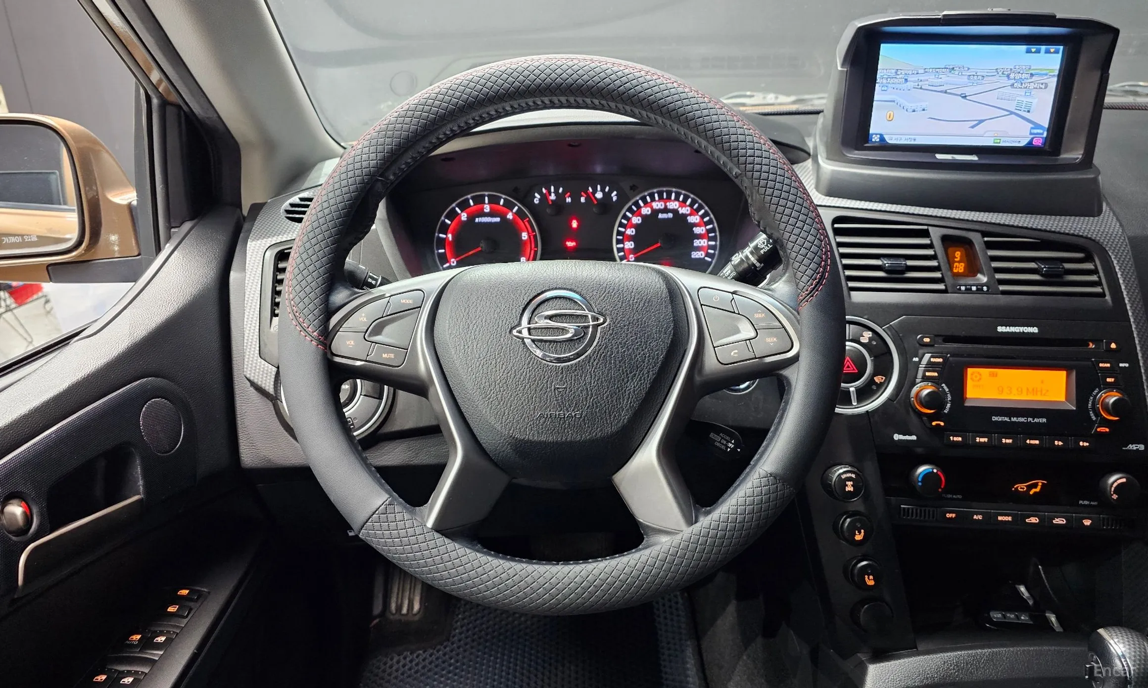 KG Mobility (SsangYong) Korando Sports превью 13
