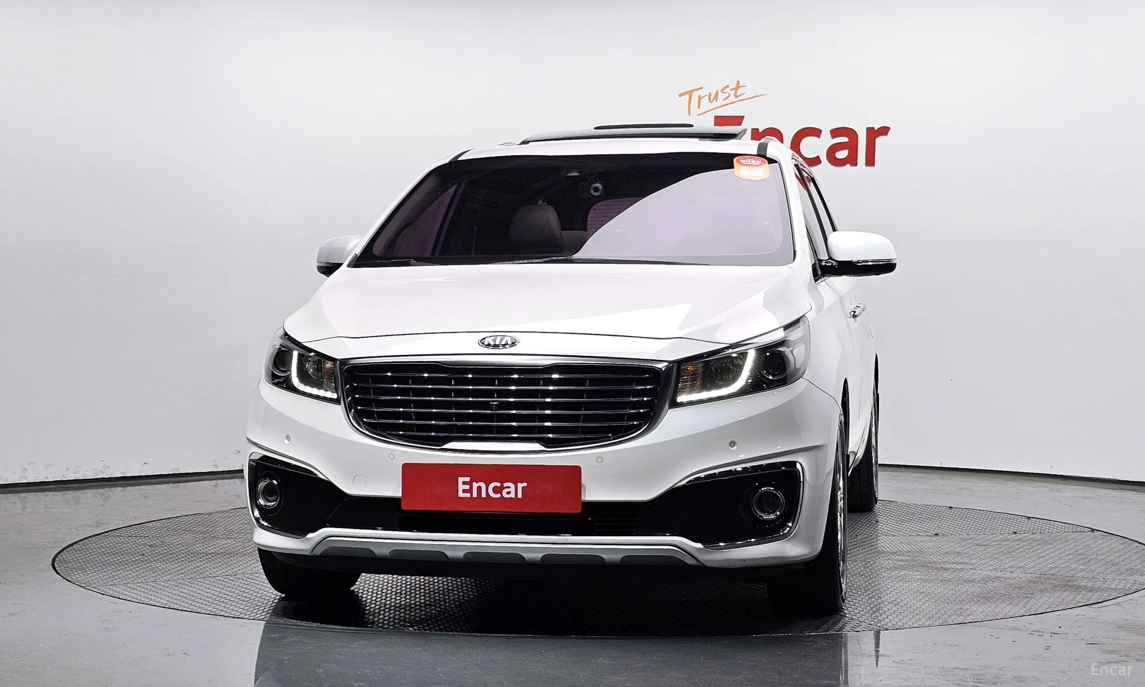 Kia Carnival превью 2