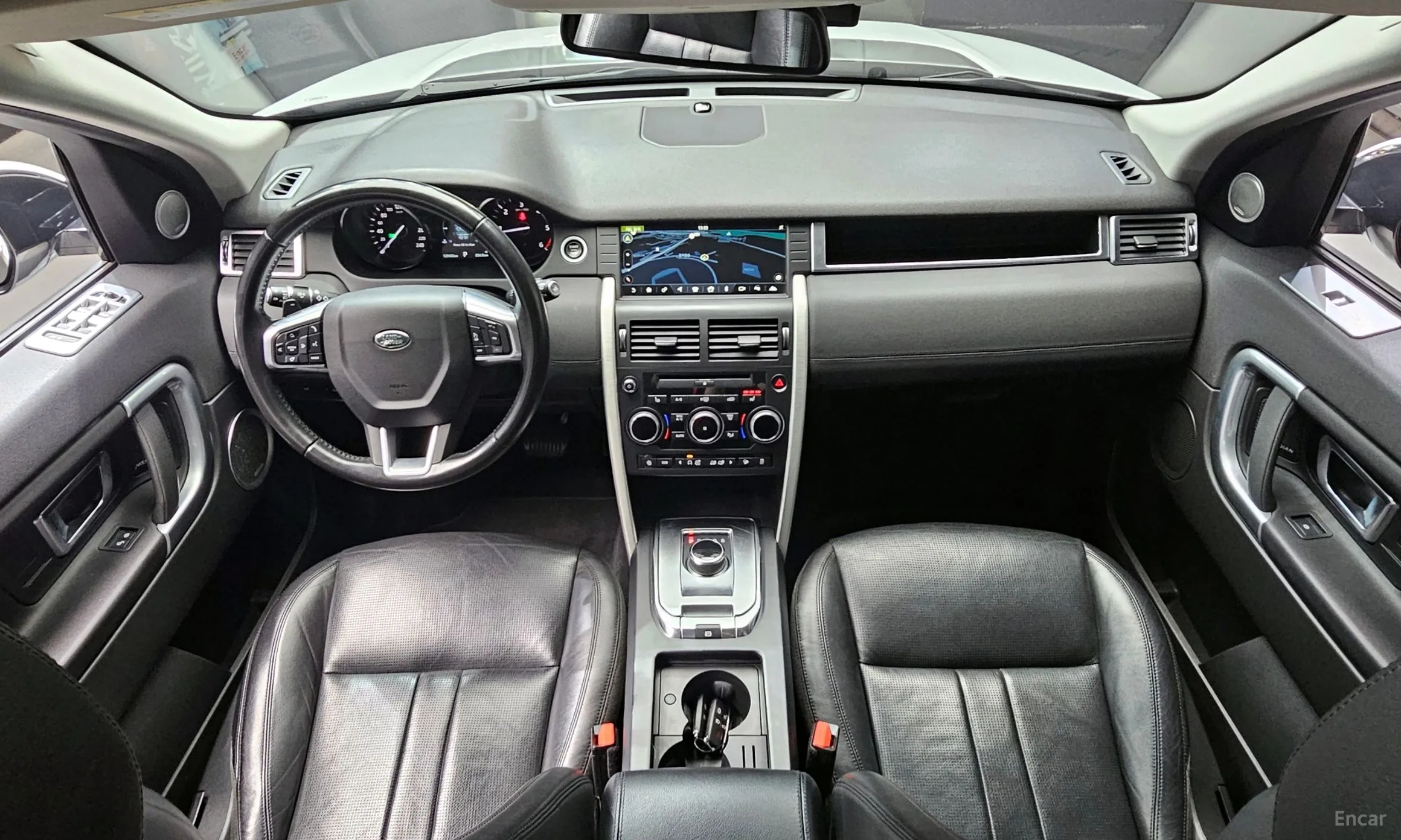 Land Rover Discovery Sports превью 4
