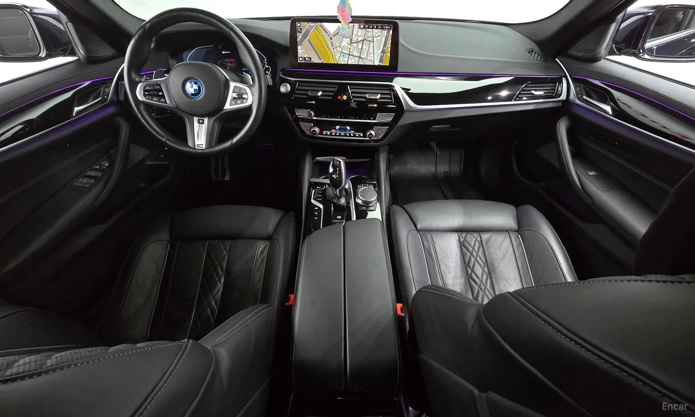 BMW 5 Series (G30) превью 4