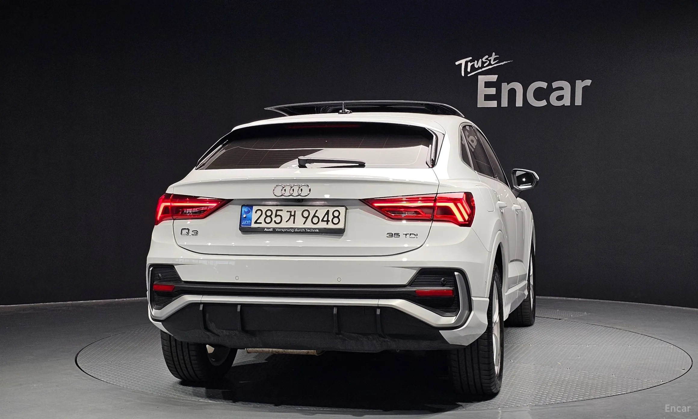 Audi Q3 (F3) превью 3