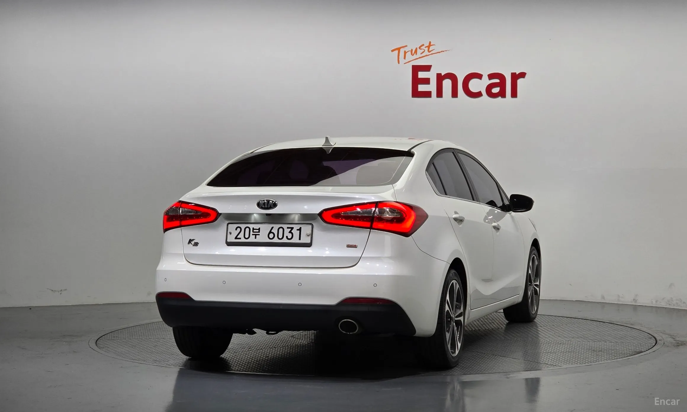 Kia K3 превью 3