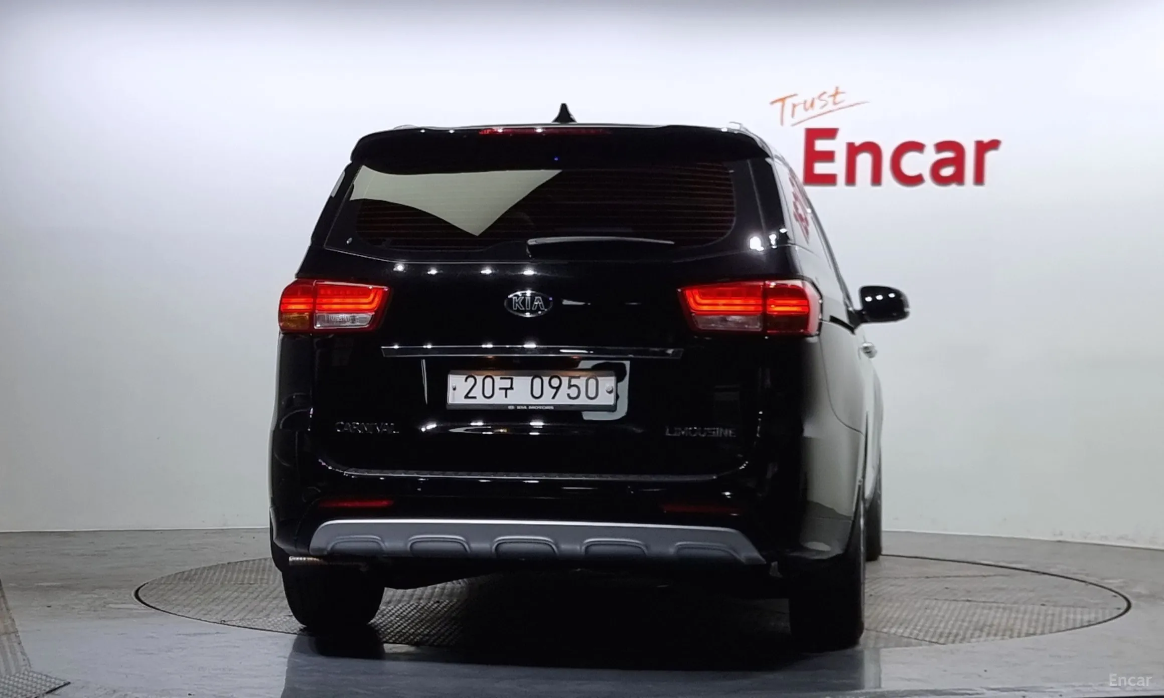 Kia Carnival превью 3