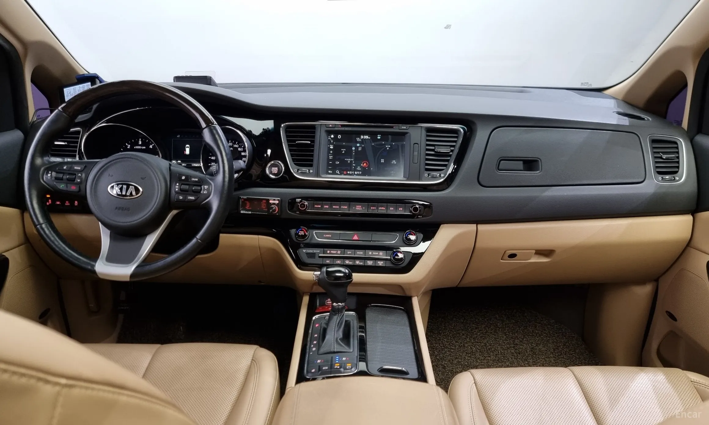 Kia Carnival превью 4