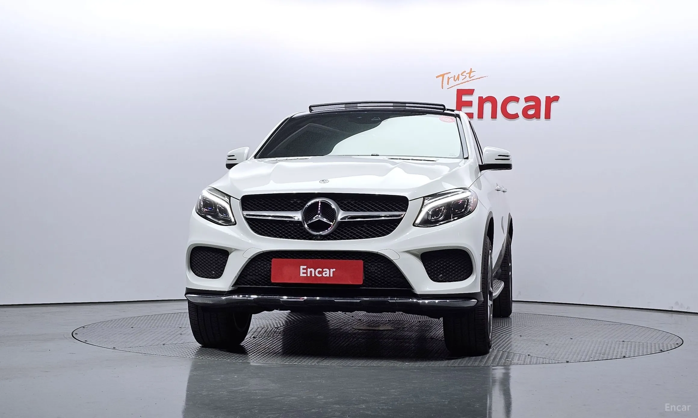 Mercedes Benz GLE-Class W166