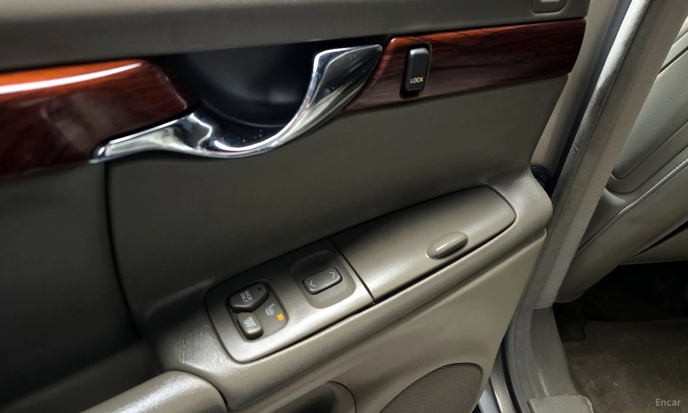 Cadillac Deville превью 18