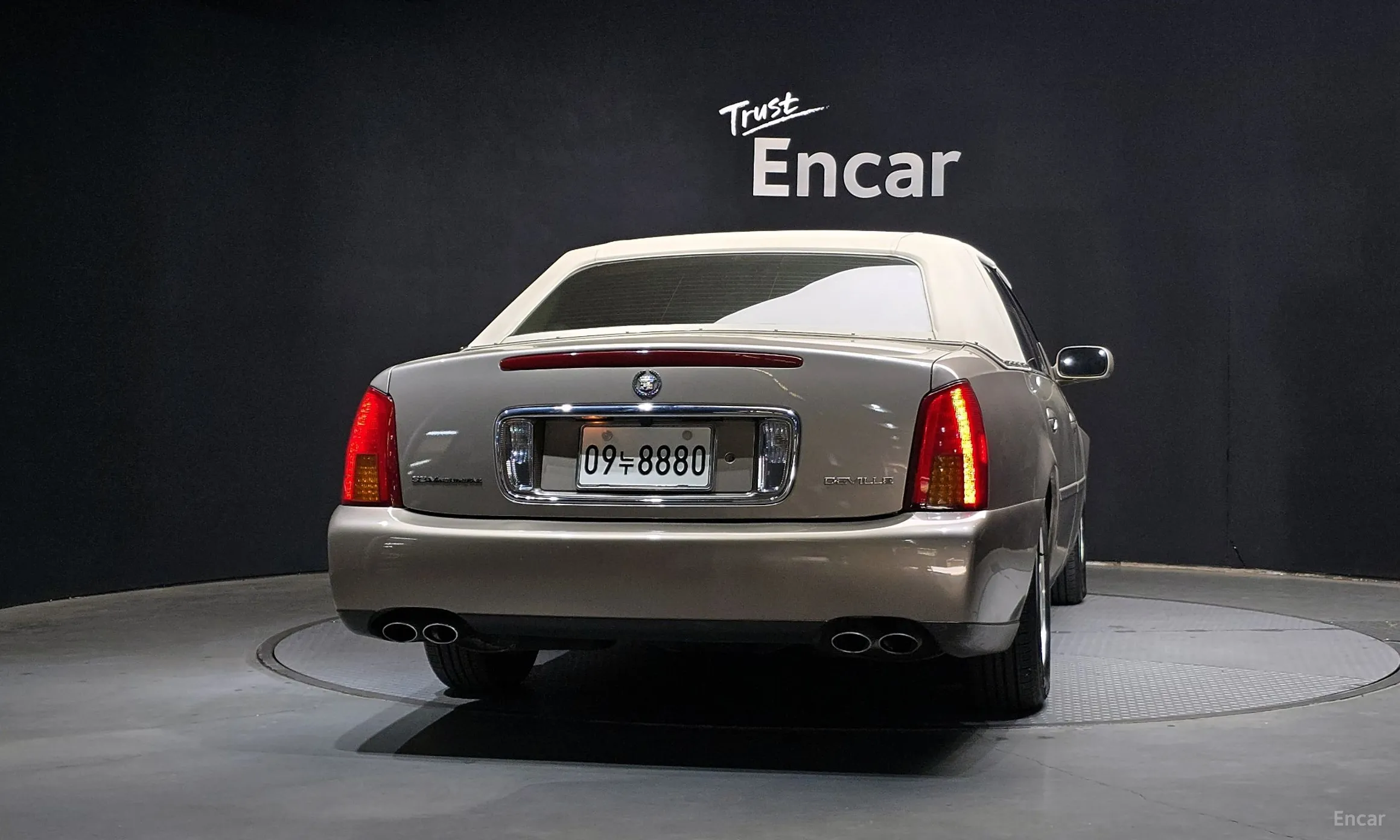 Cadillac Deville превью 4