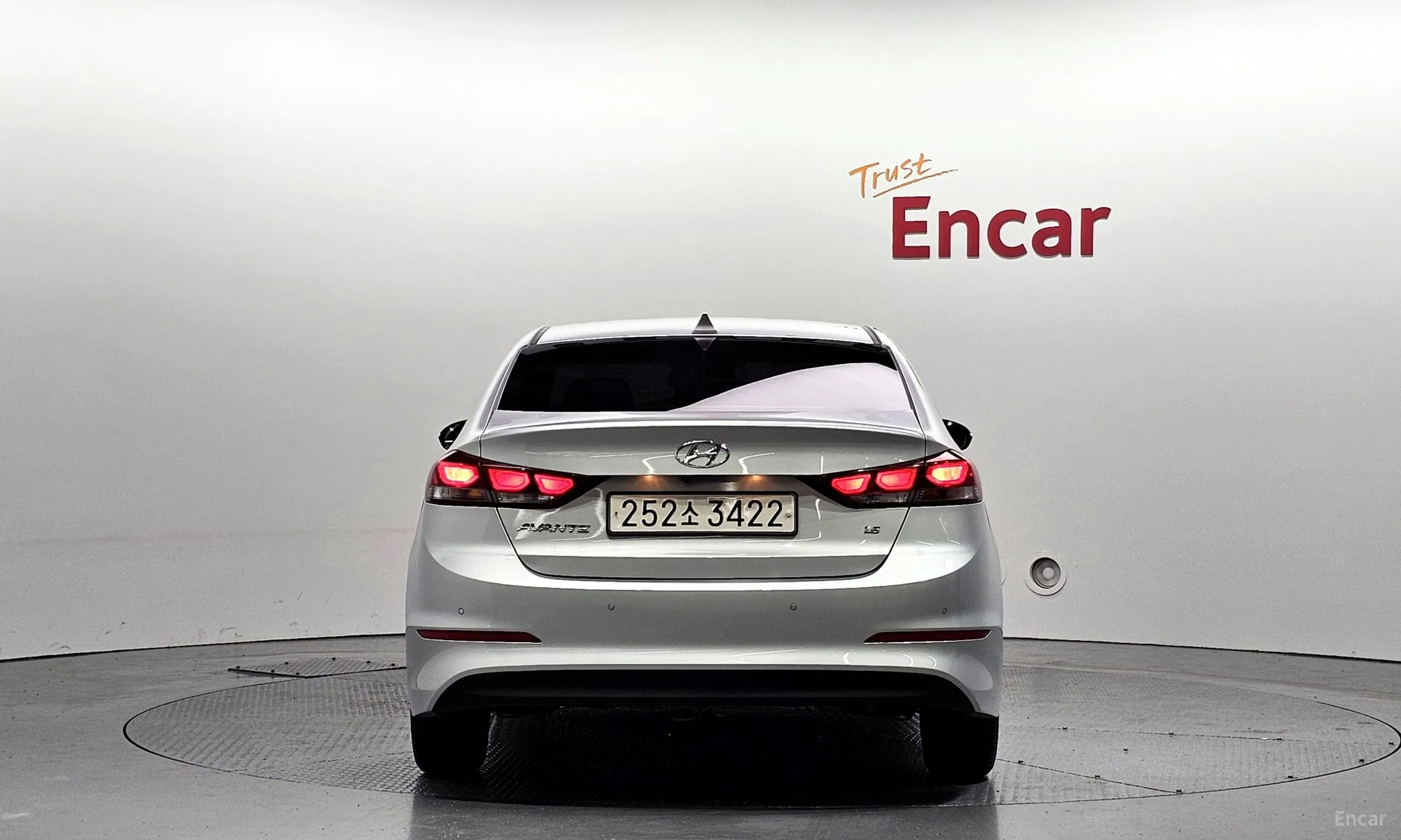Hyundai Avante AD превью 3
