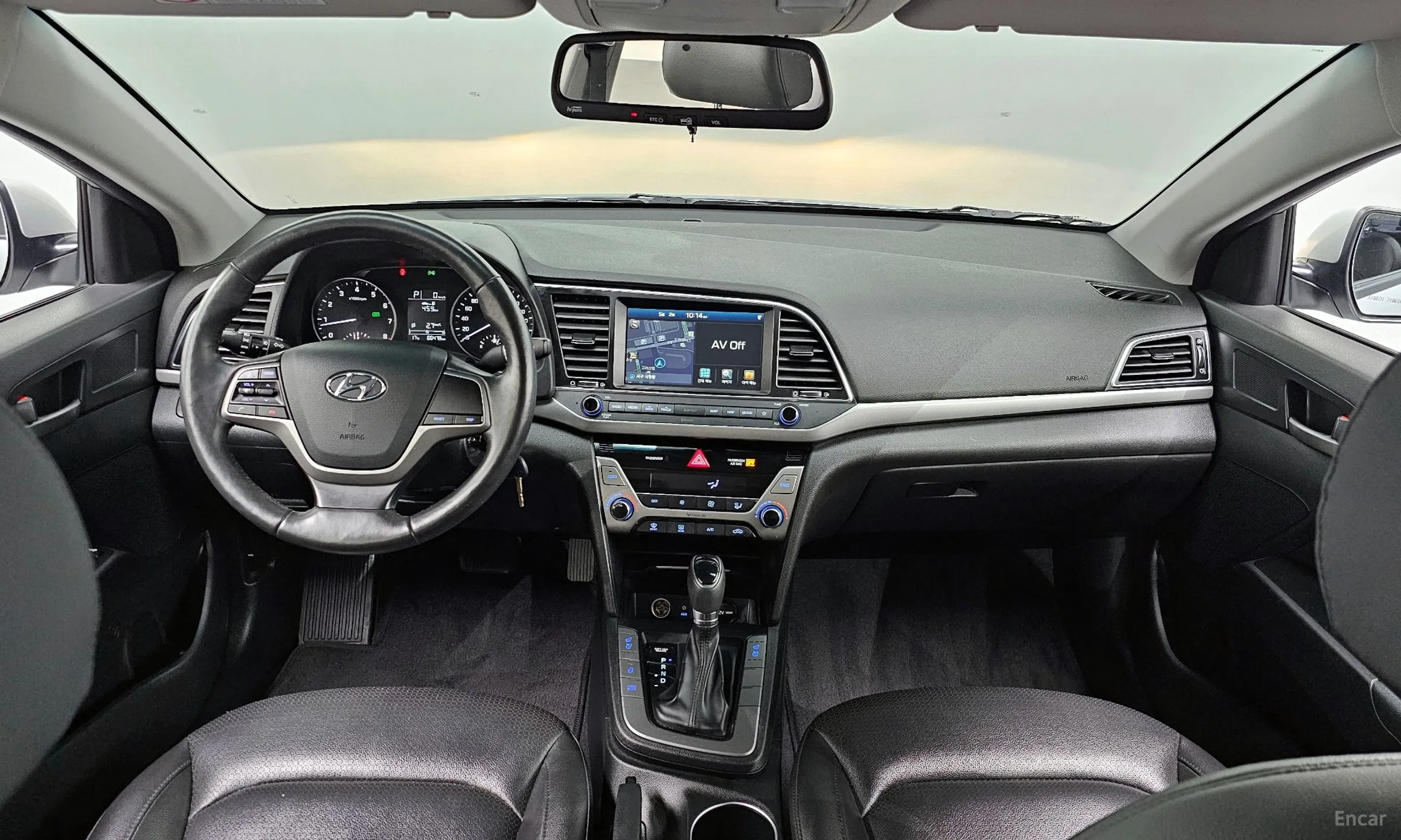 Hyundai Avante AD превью 4