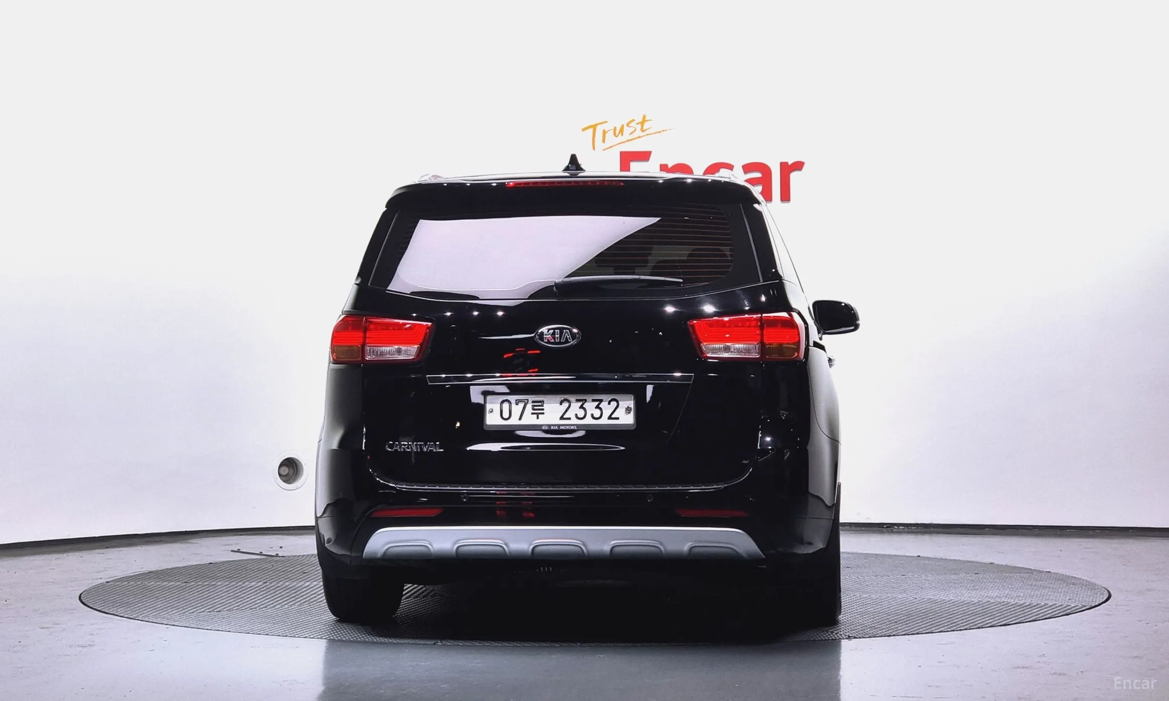Kia Carnival превью 3