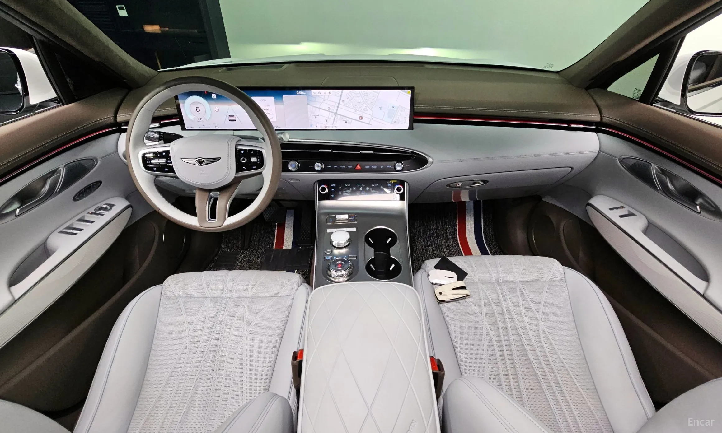 Genesis GV70 превью 4