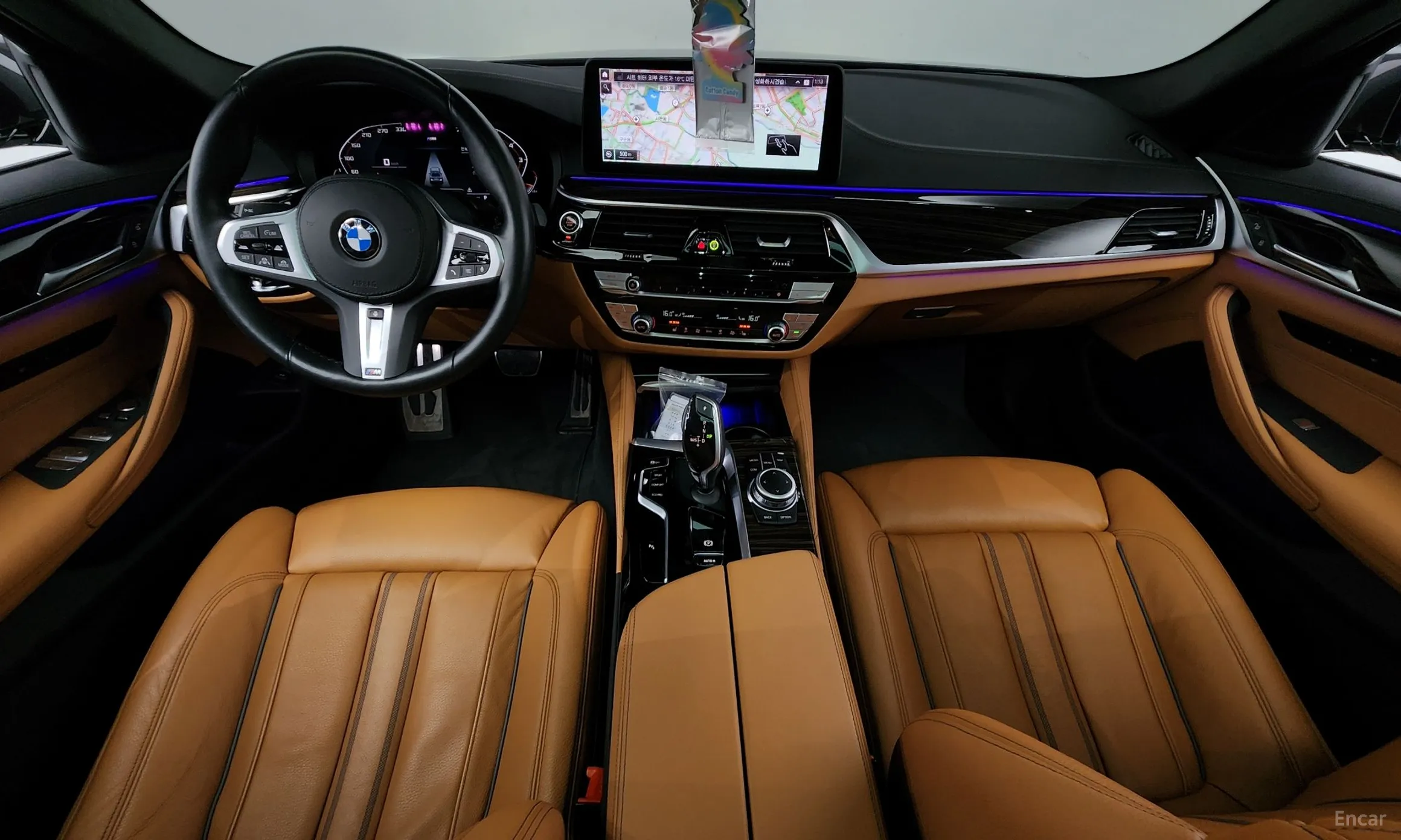 BMW 5 Series (G30) превью 4