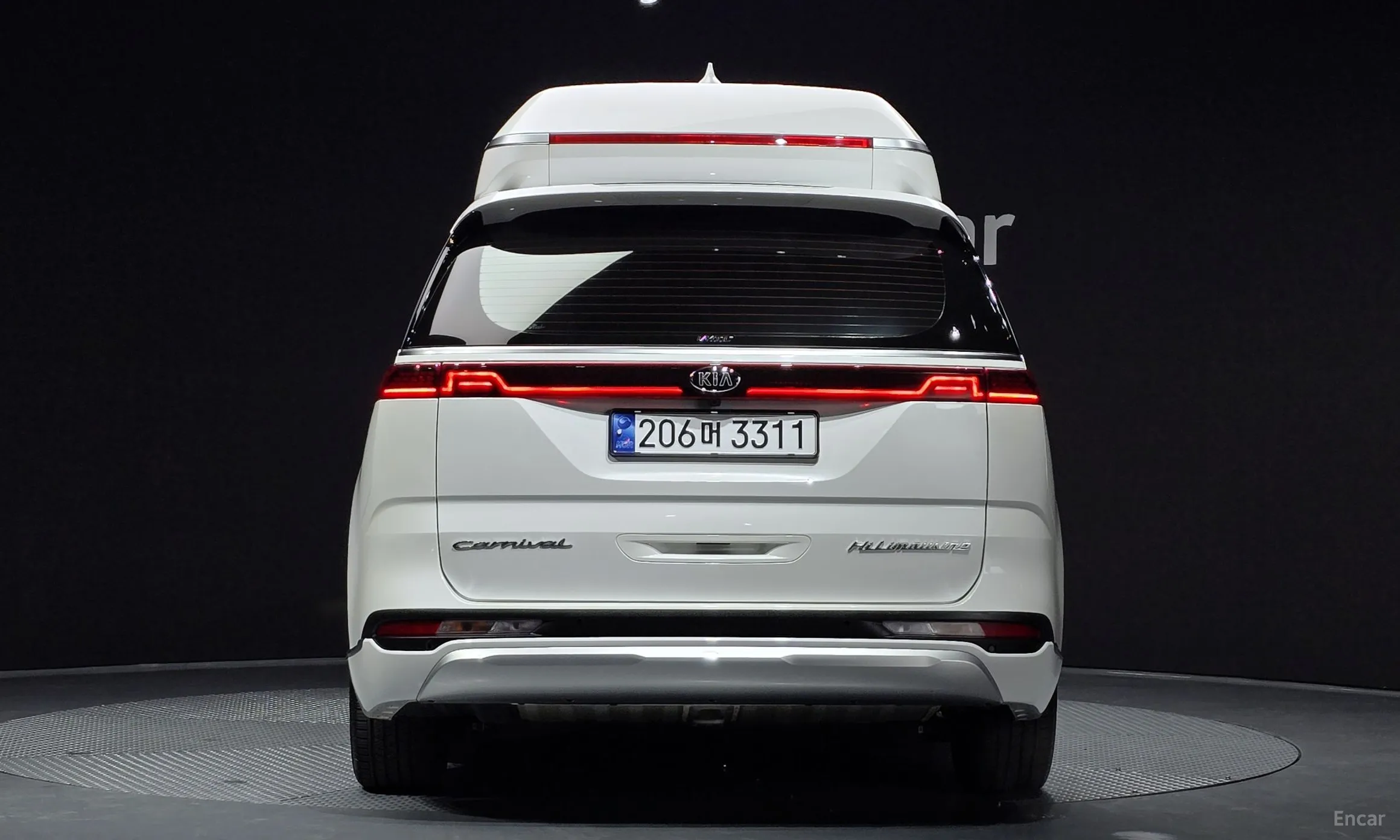 Kia Carnival Gen 4 превью 3