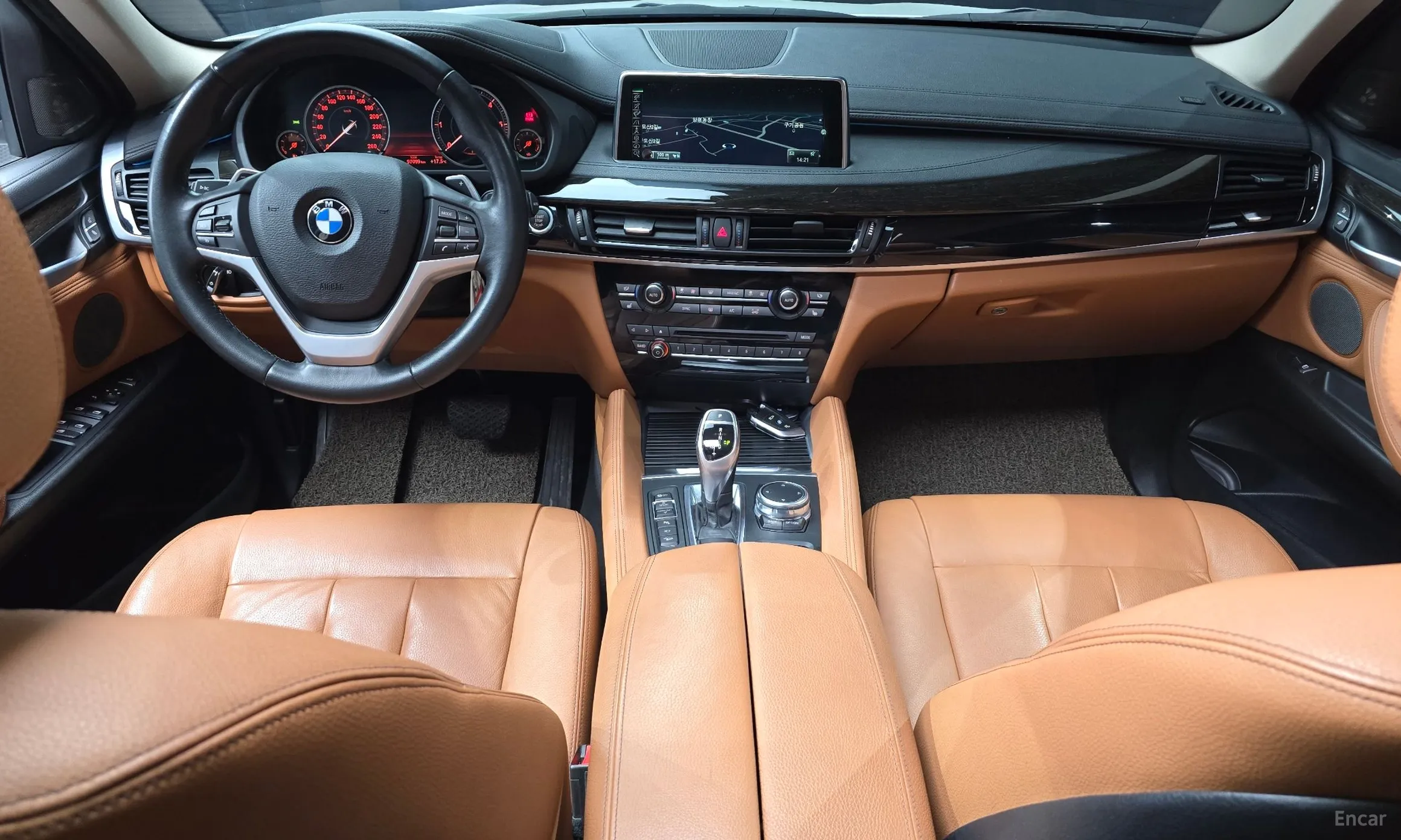 BMW X6 (F16) превью 4