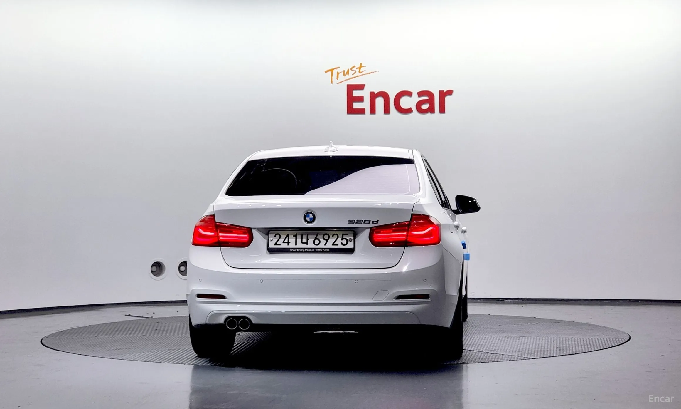 BMW 3 Series (F30) превью 3
