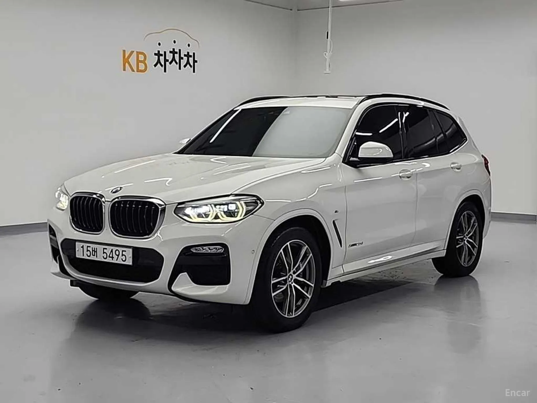 X3 (G01)