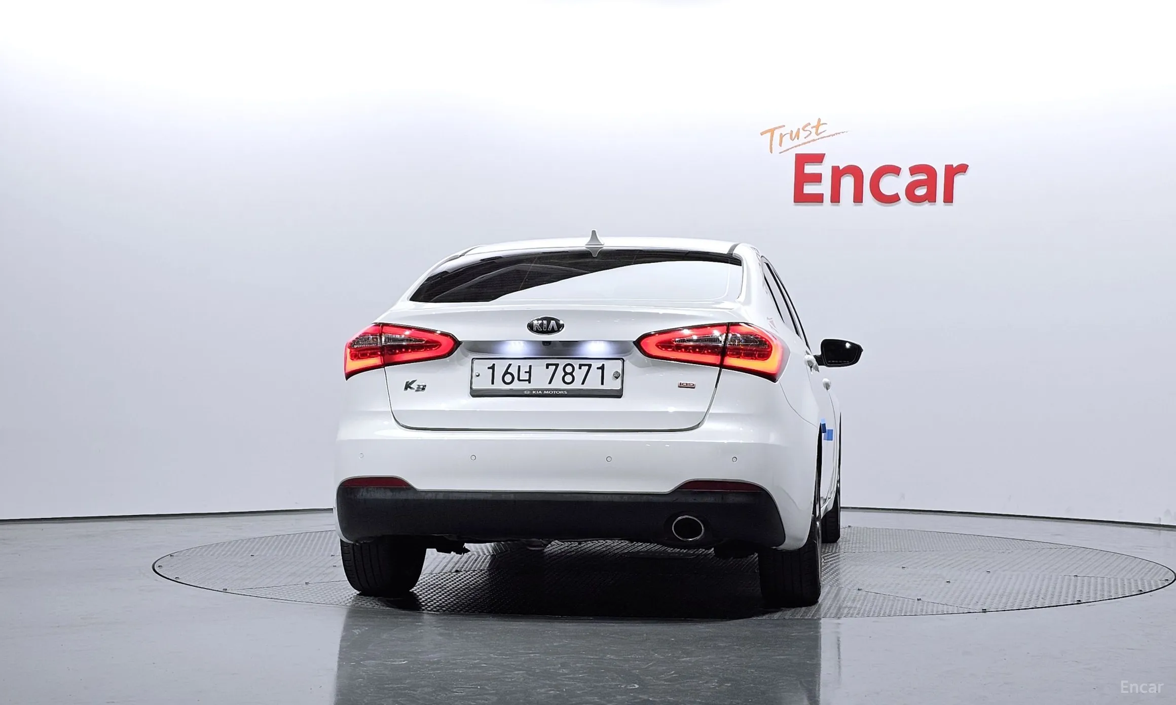 Kia K3 превью 3