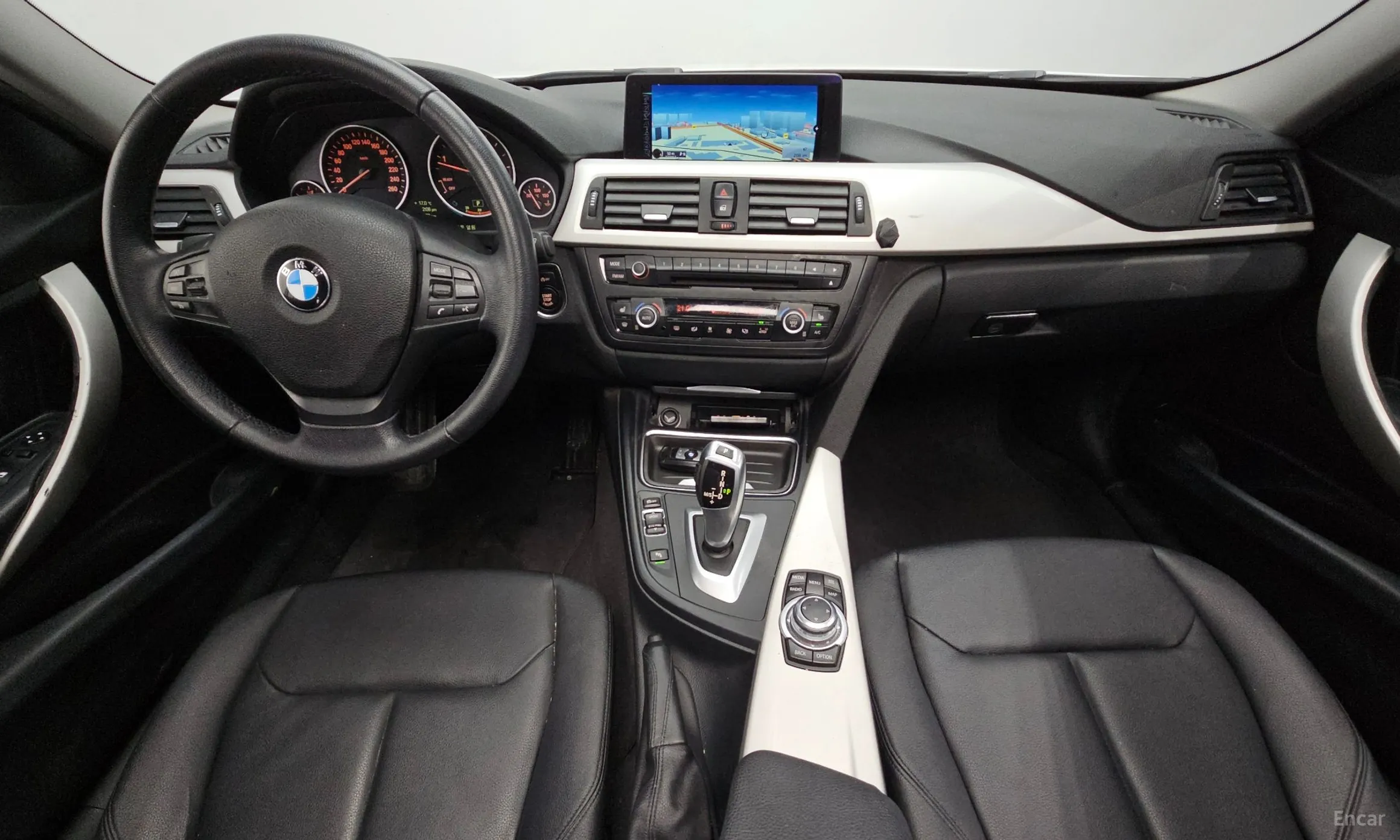 BMW 3 Series (F30) превью 4