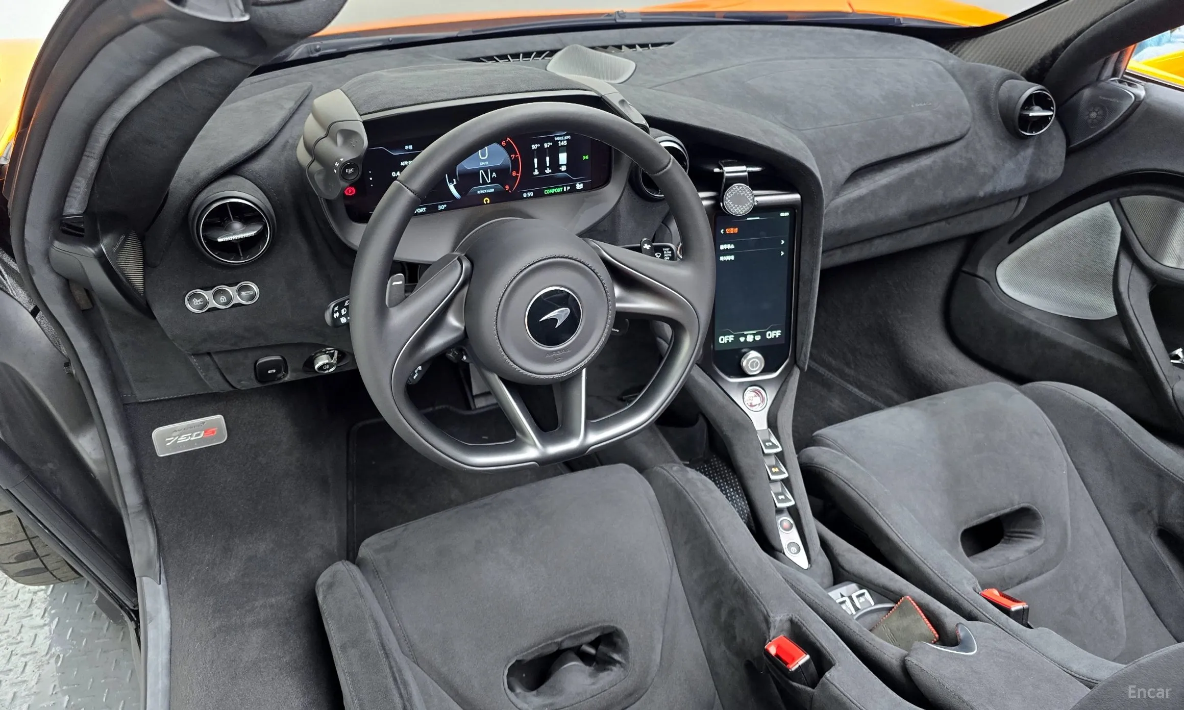 McLaren 750S превью 7