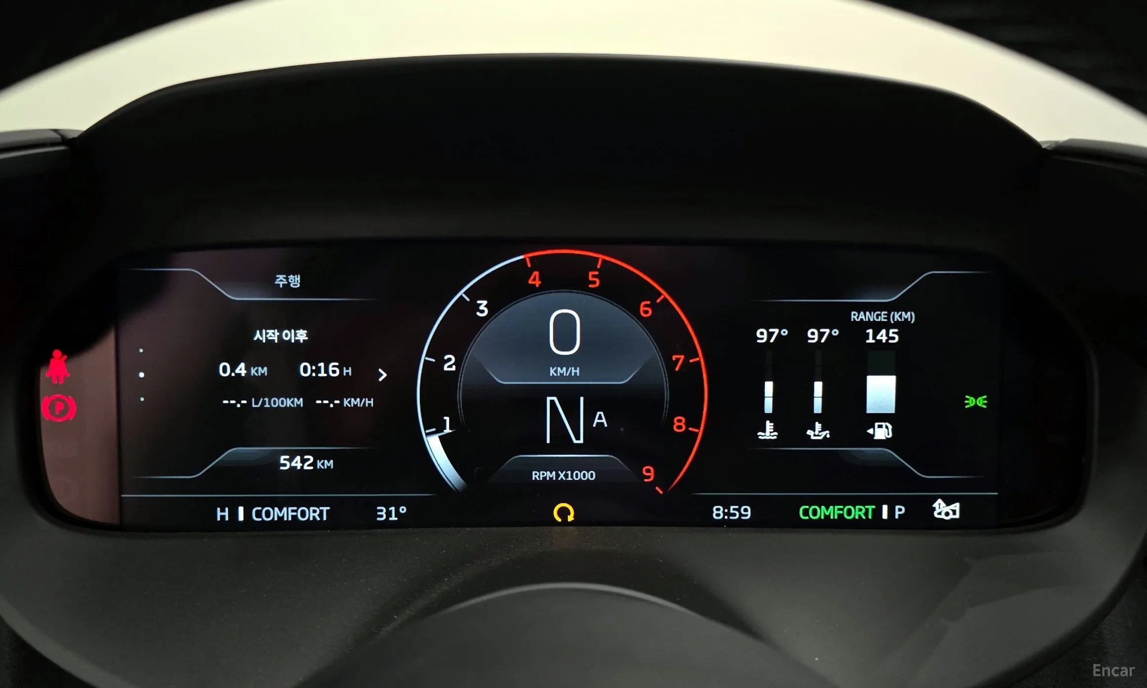 McLaren 750S превью 8