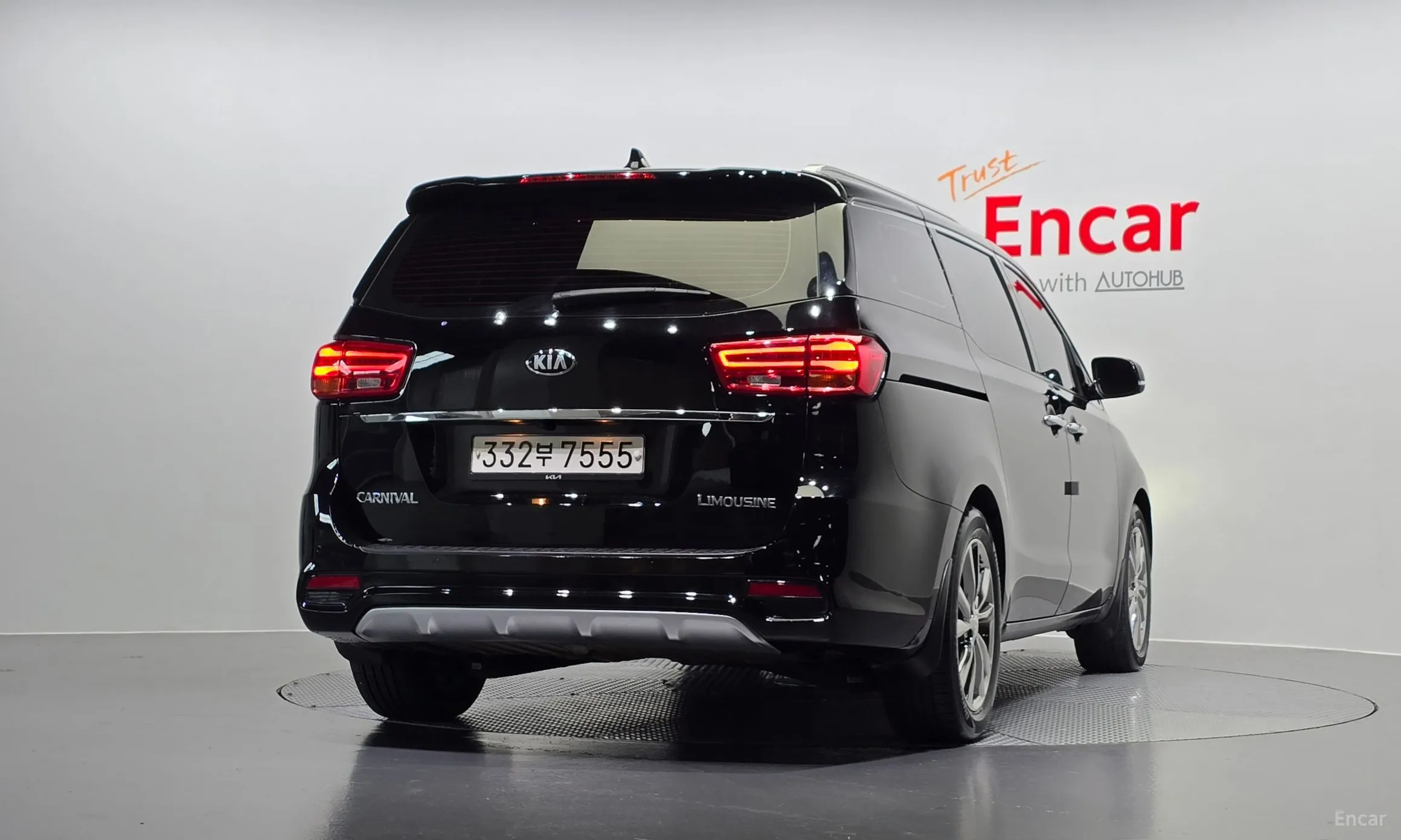 Kia Carnival превью 3