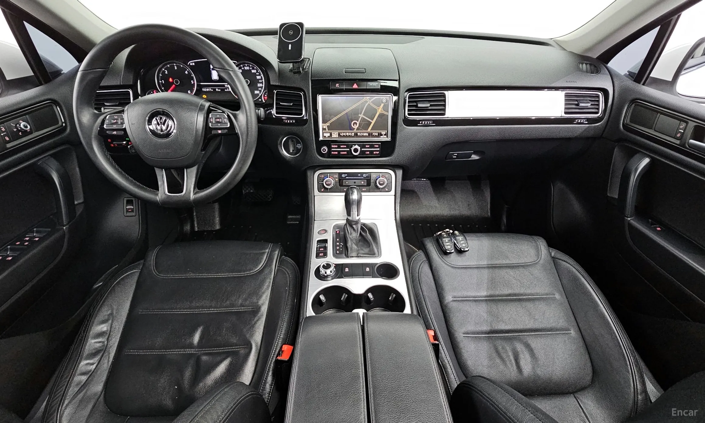 Volkswagen New Touareg превью 4