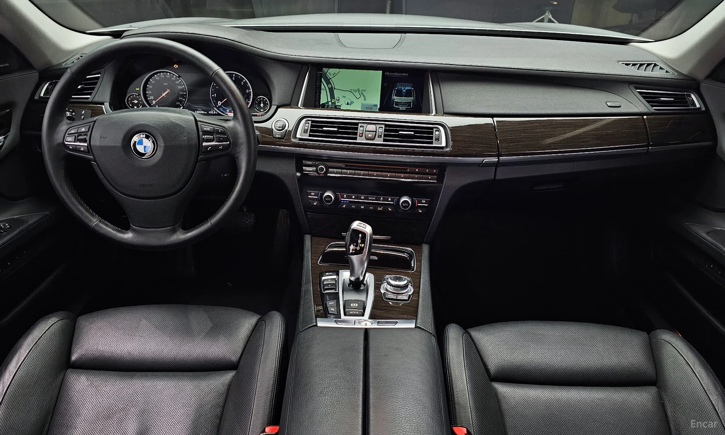 BMW 7 Series (F01) превью 4