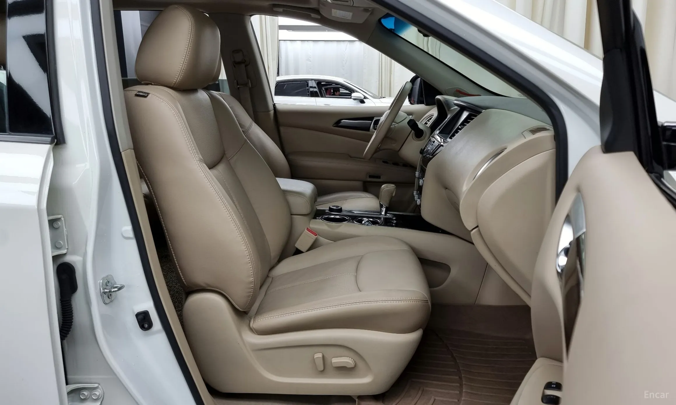 Nissan Pathfinder Gen 4 превью 11