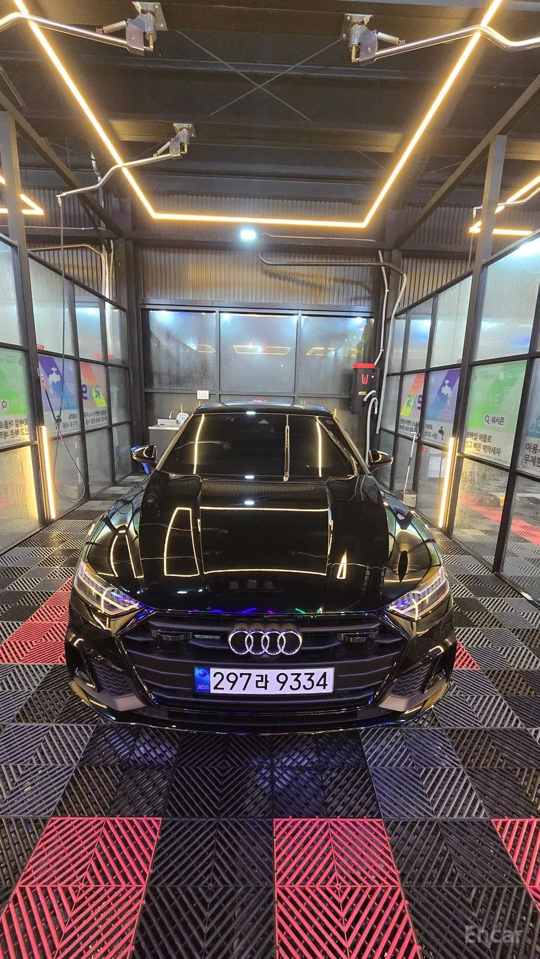 Audi A7 (4K)