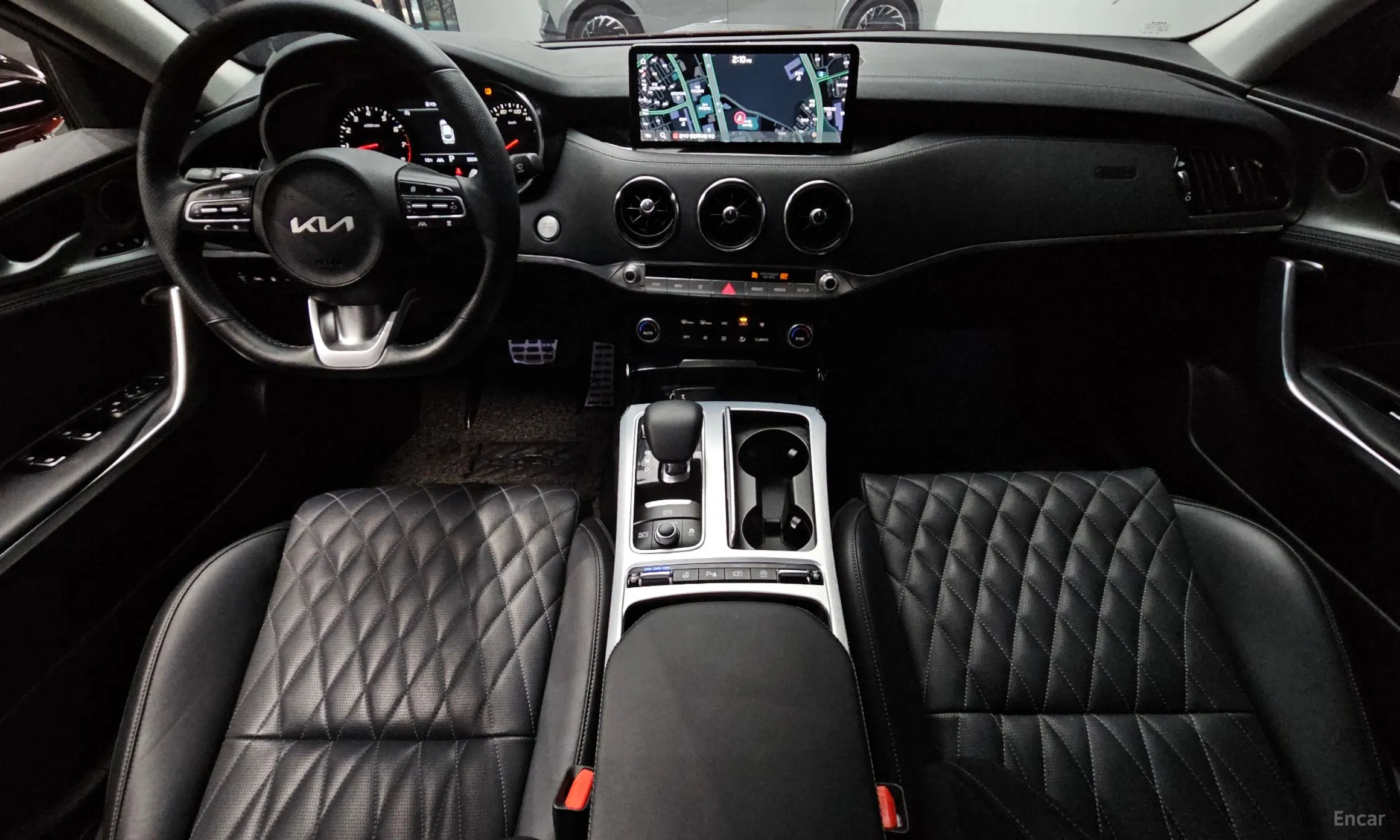 Kia Stinger Master превью 4