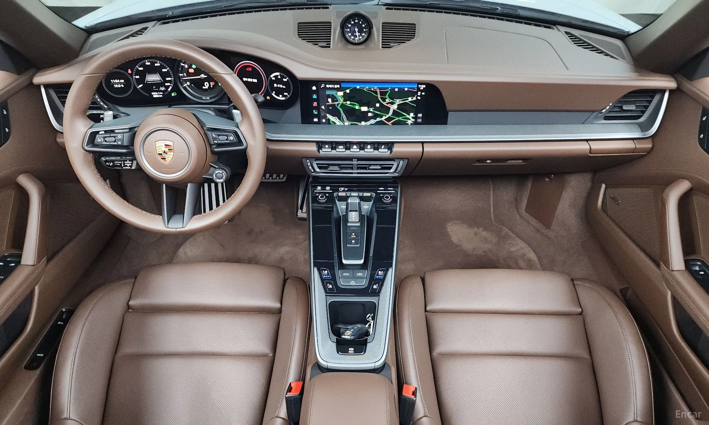 Porsche 911 (992) превью 4