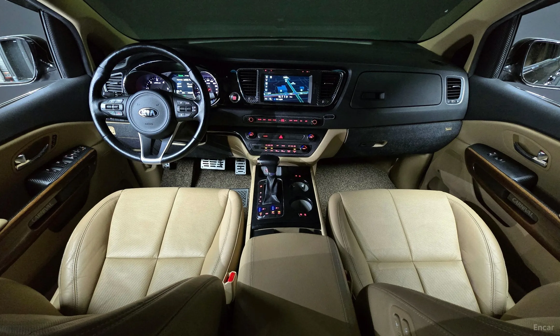 Kia Carnival превью 4