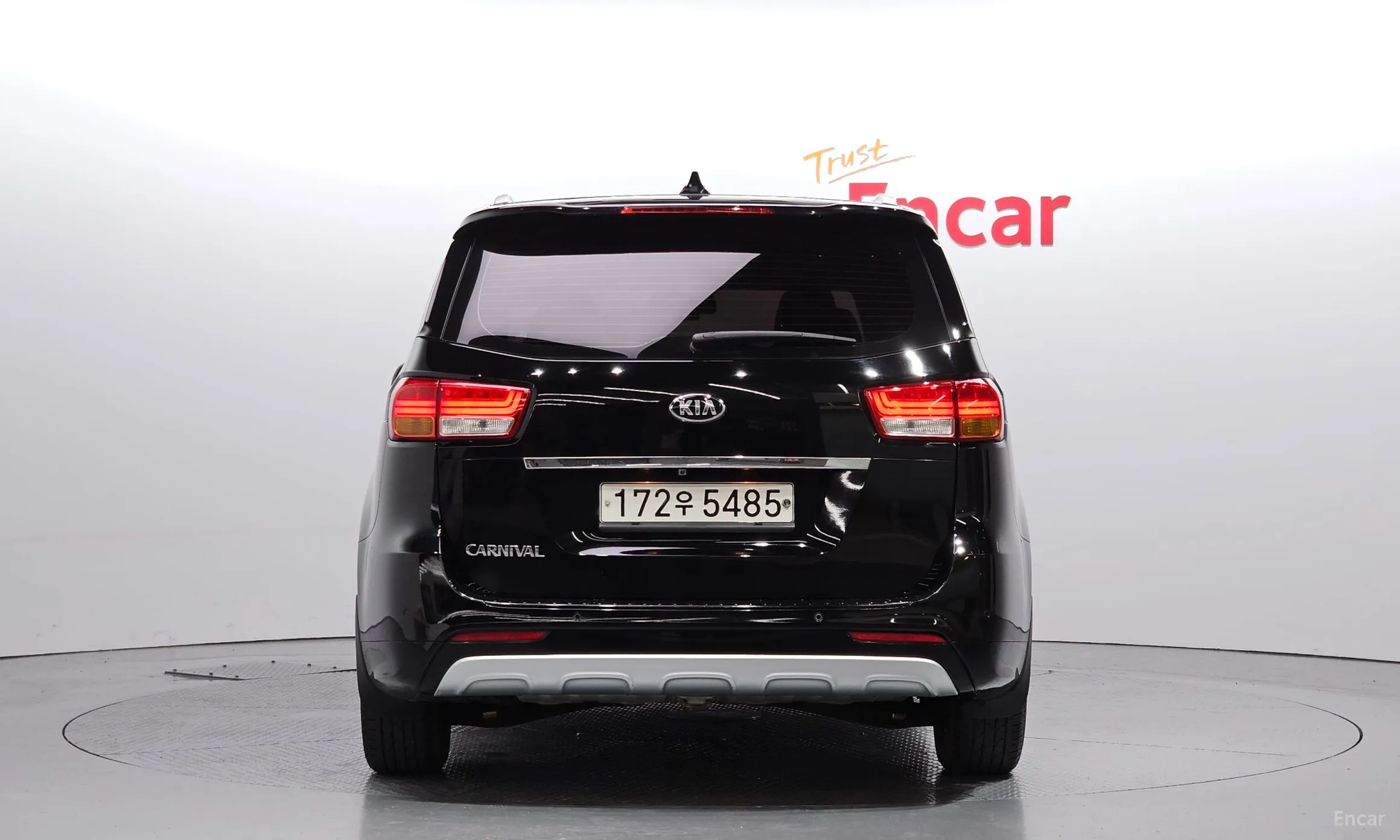 Kia Carnival превью 3