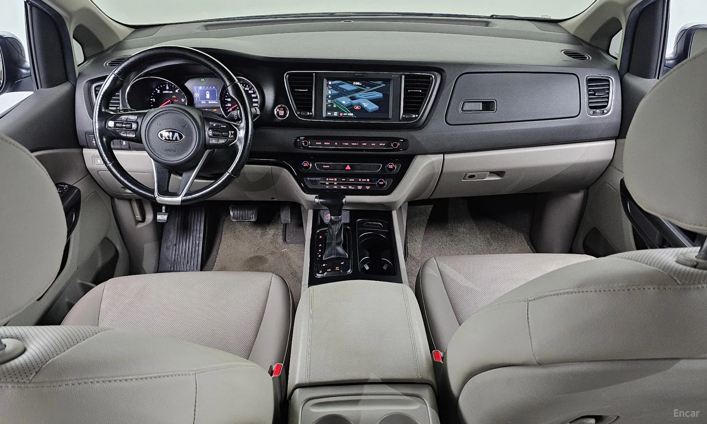 Kia Carnival превью 4