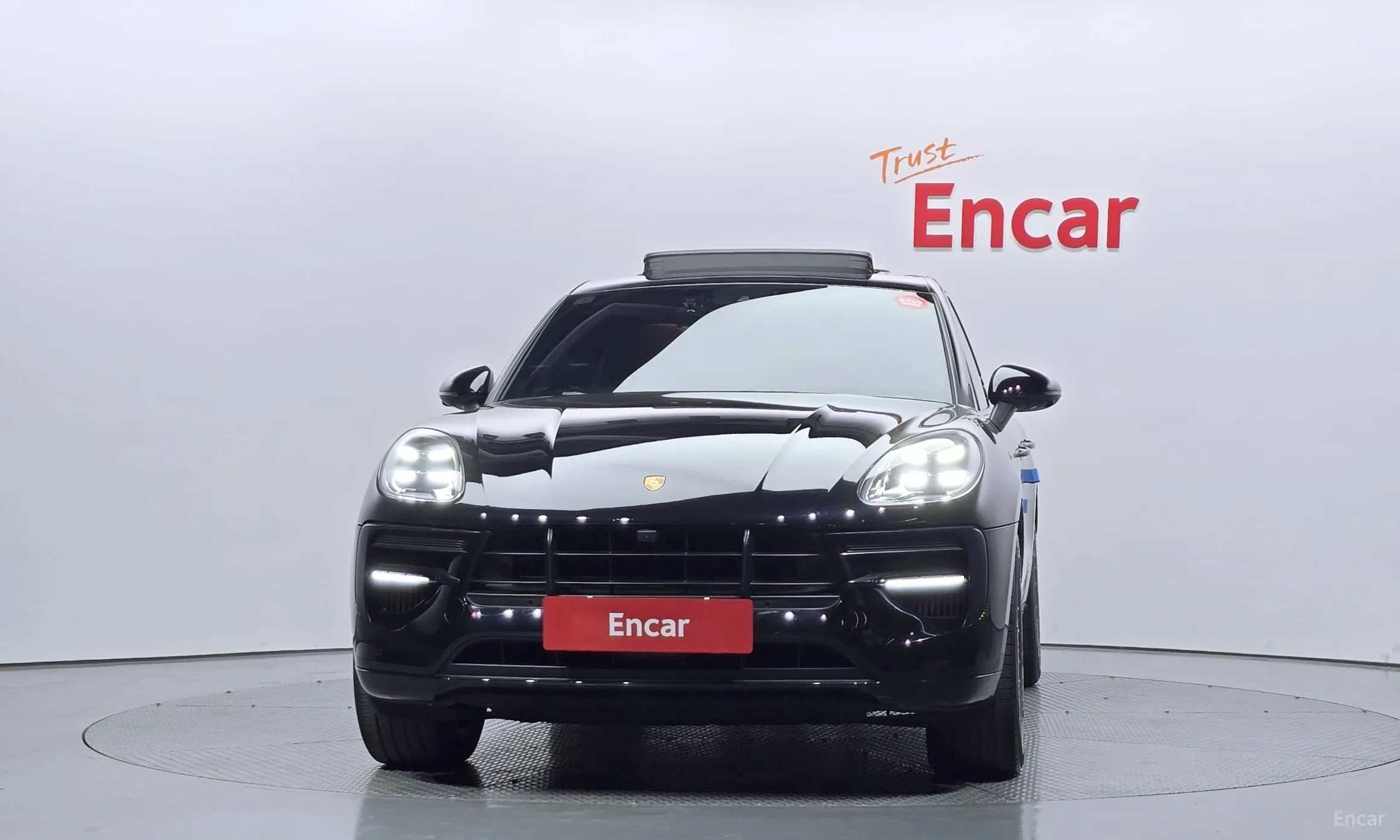 Porsche Macan превью 2