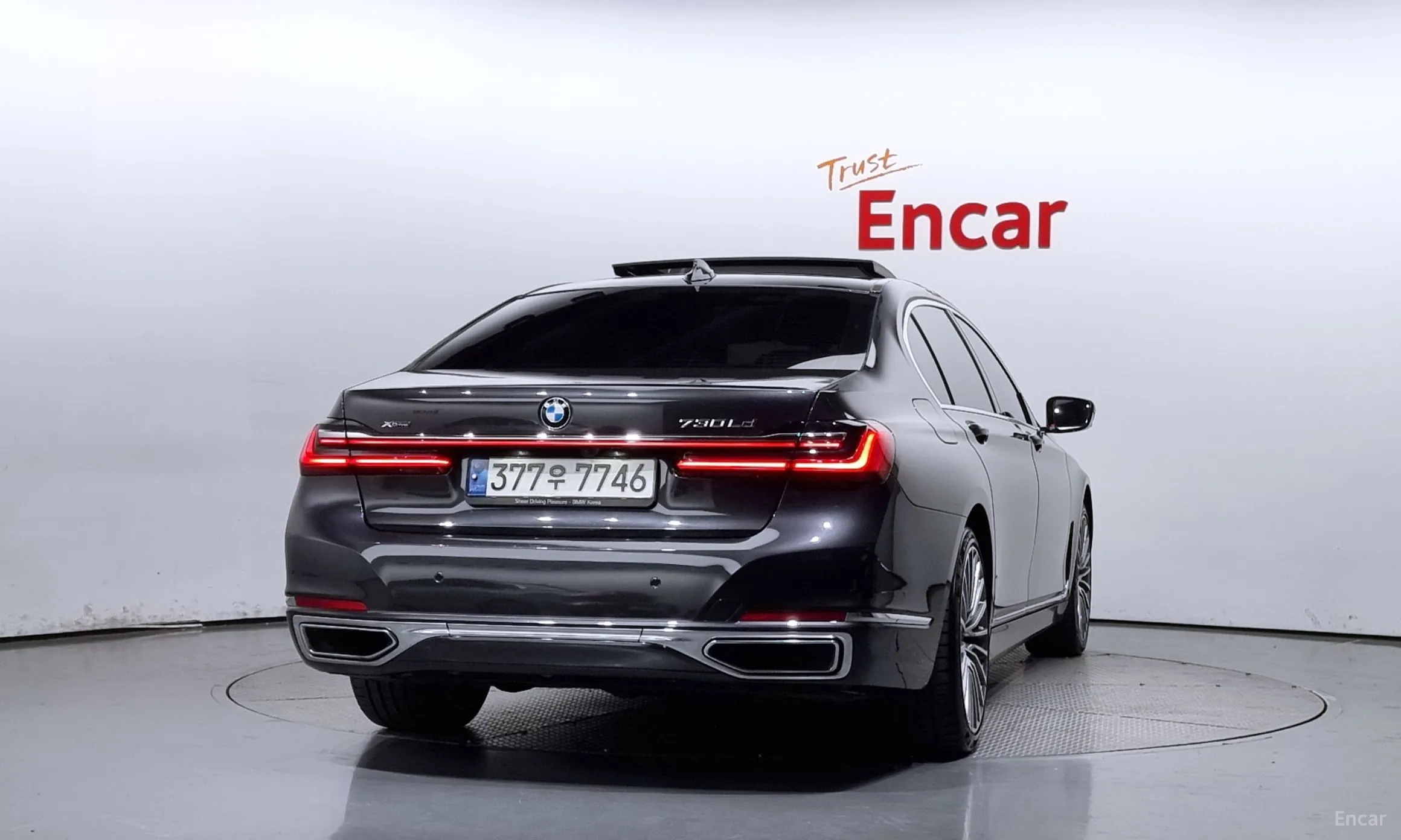 BMW 7 Series (G11) превью 3