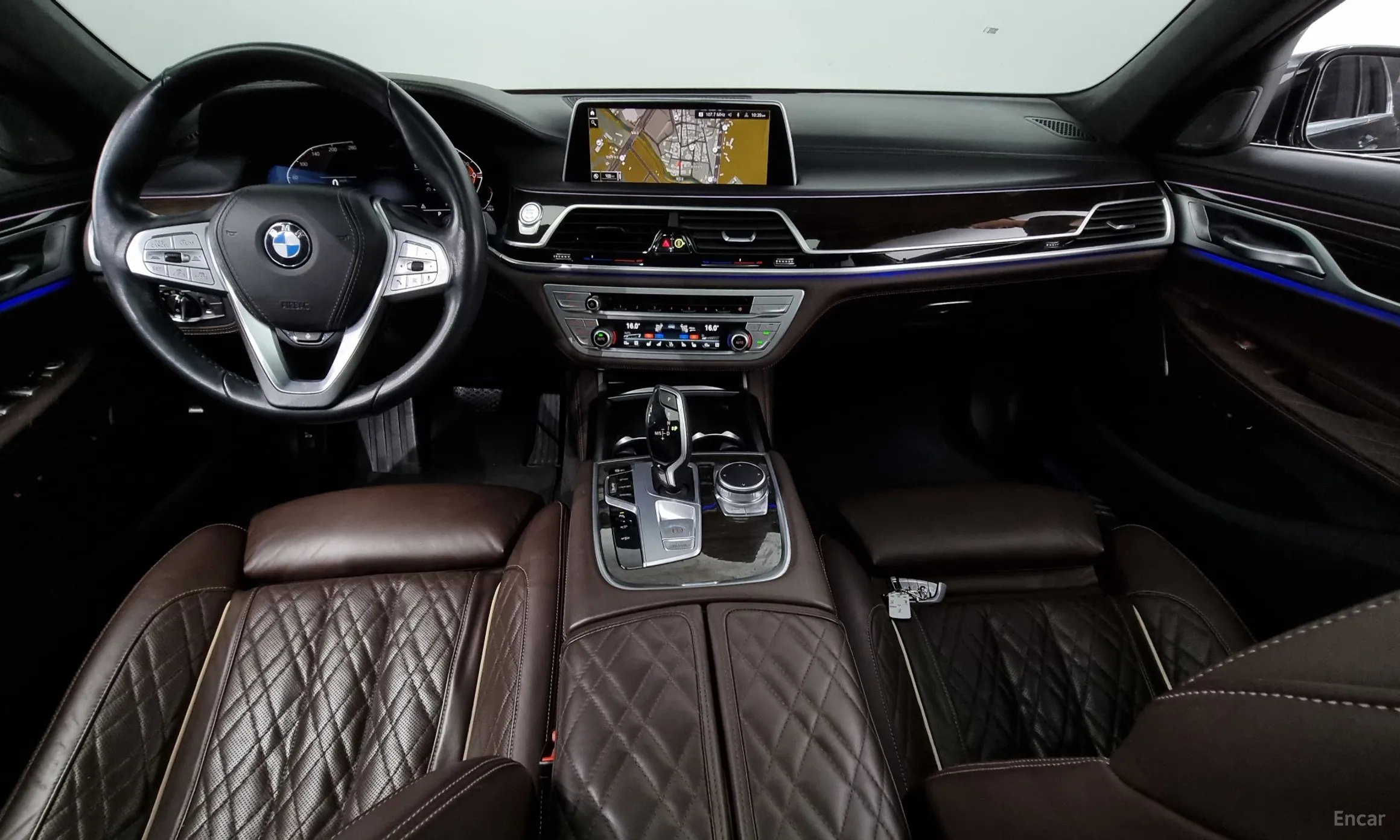 BMW 7 Series (G11) превью 4