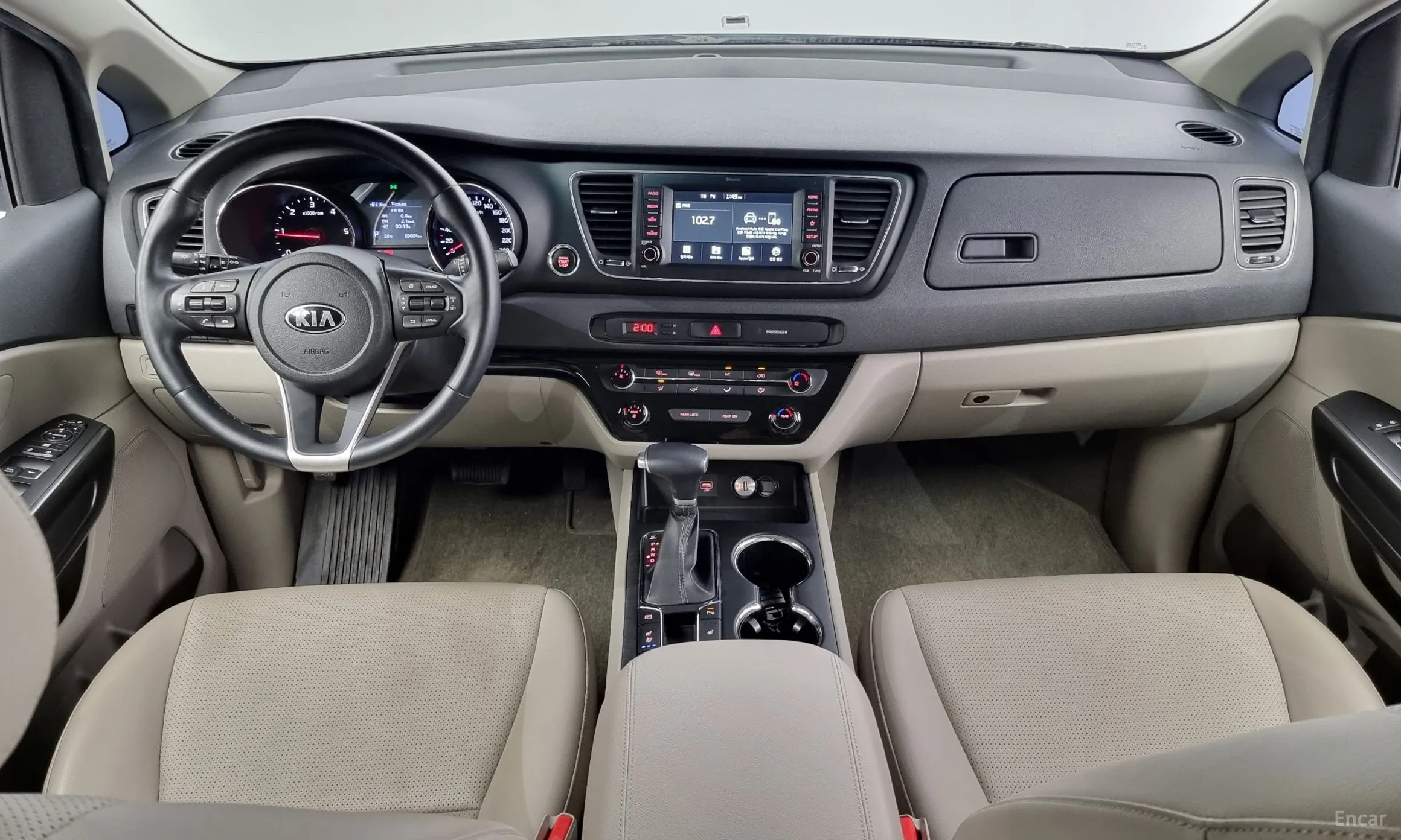 Kia Carnival превью 4