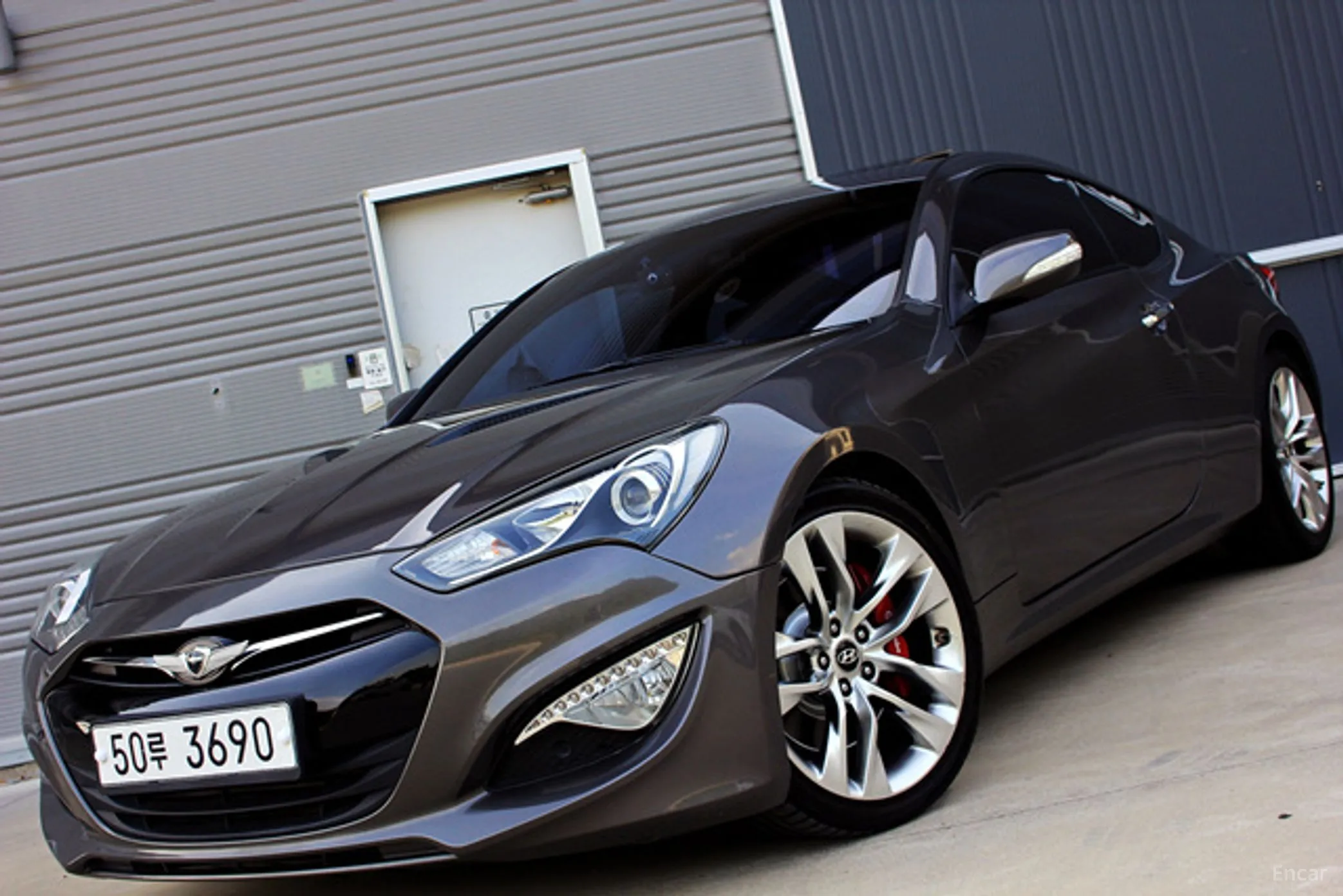 Genesis Coupe