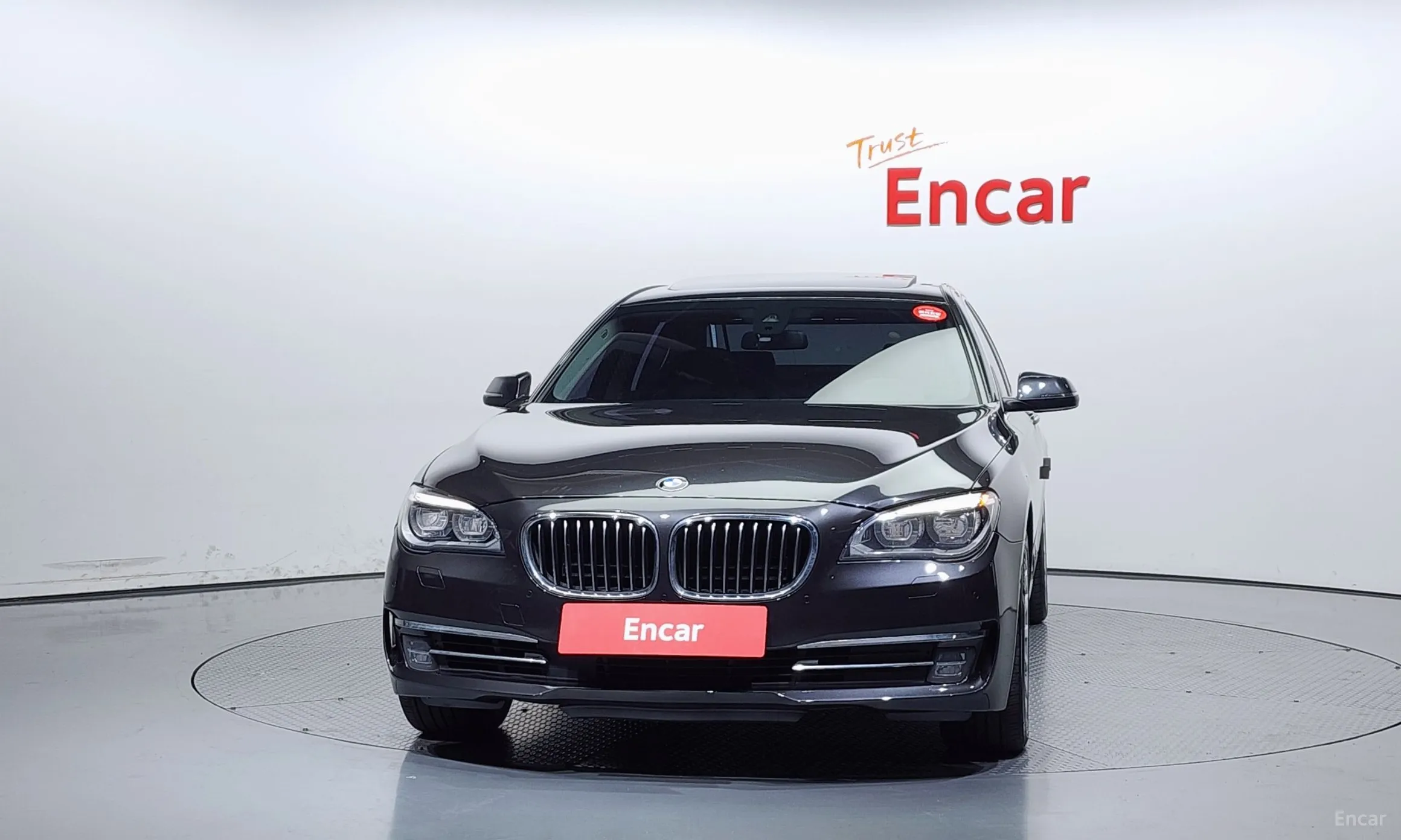BMW 7 Series (F01) превью 2