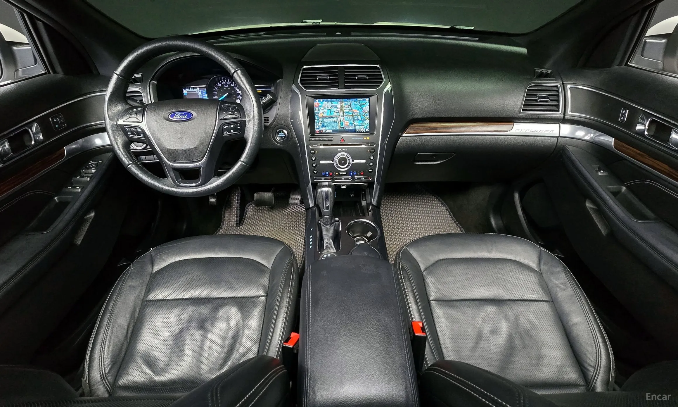 Ford Explorer превью 7