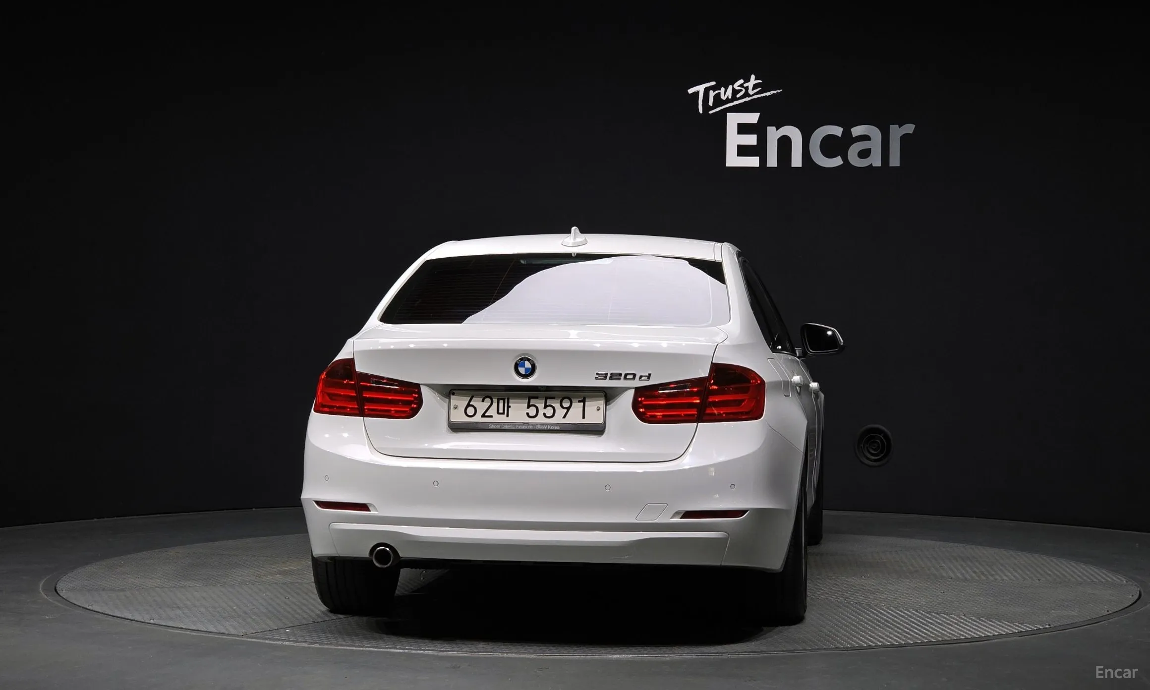 BMW 3 Series (F30) превью 3