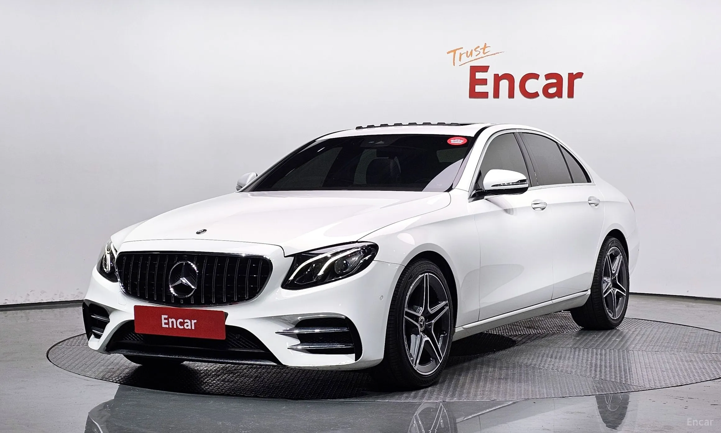 Mercedes Benz E-Class W213