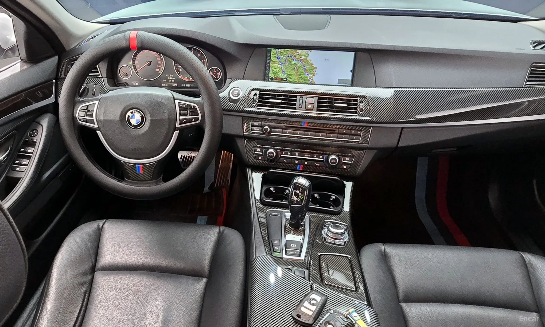 BMW 5 Series (F10) превью 4