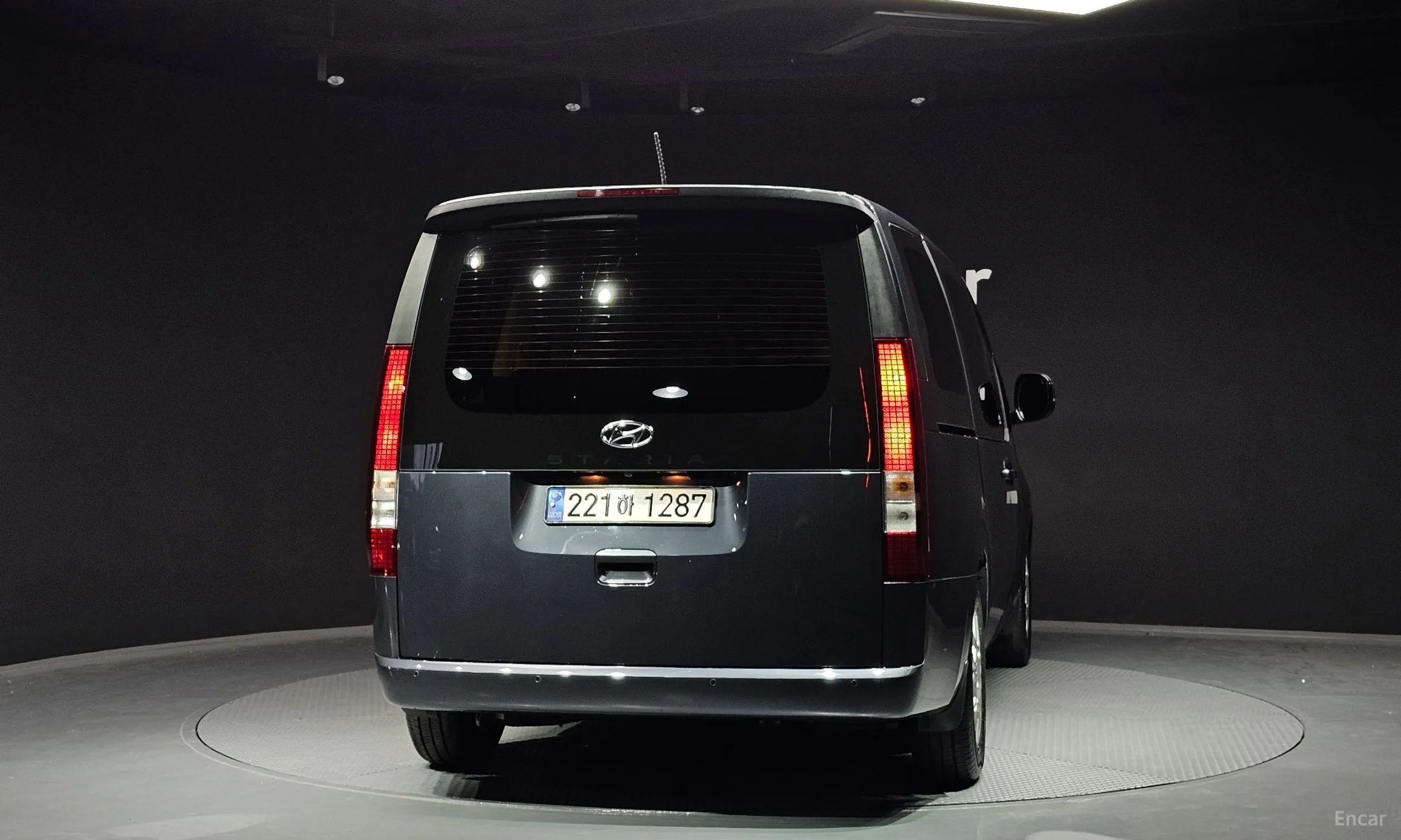 Hyundai Staria превью 3