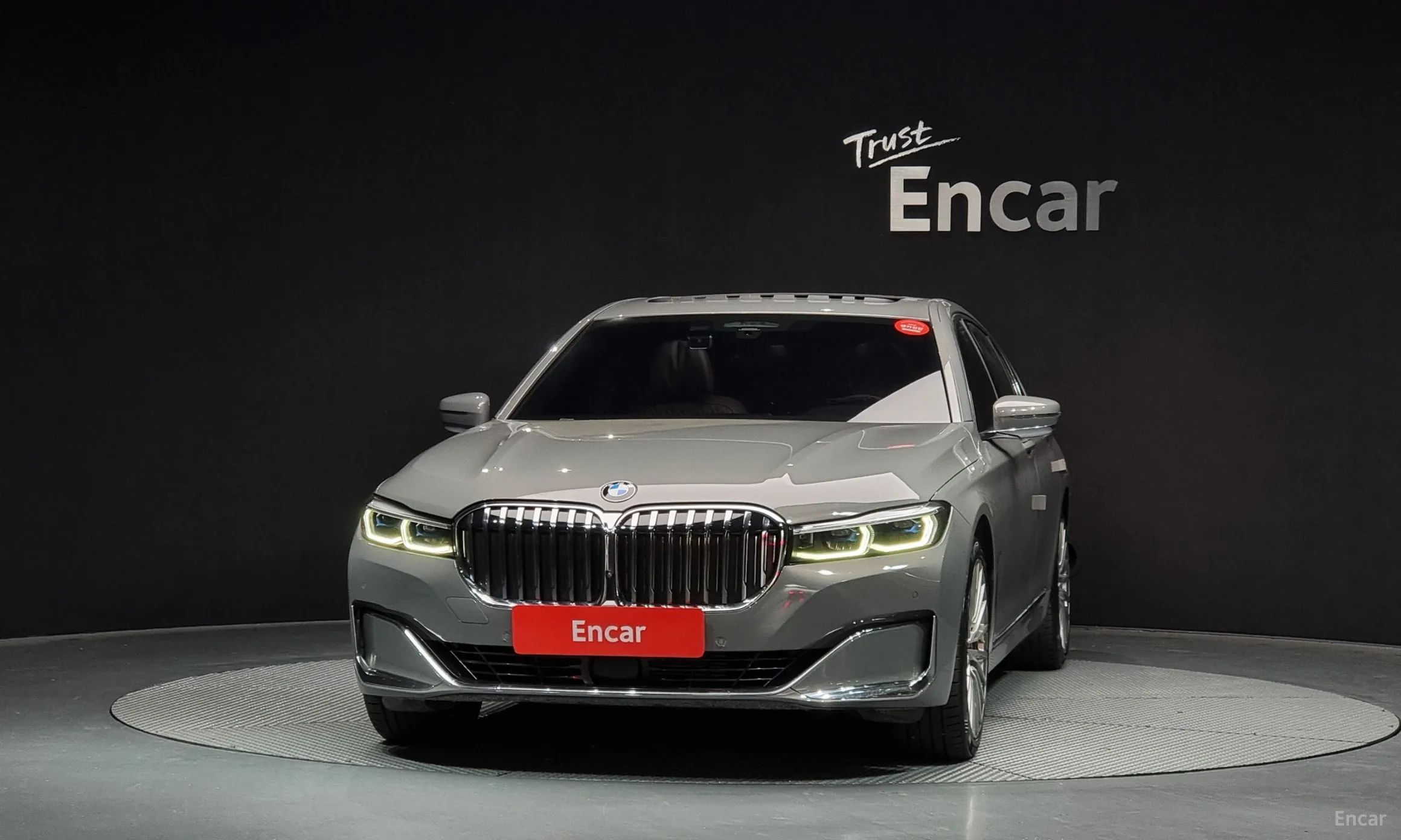 BMW 7 Series (G11) превью 2